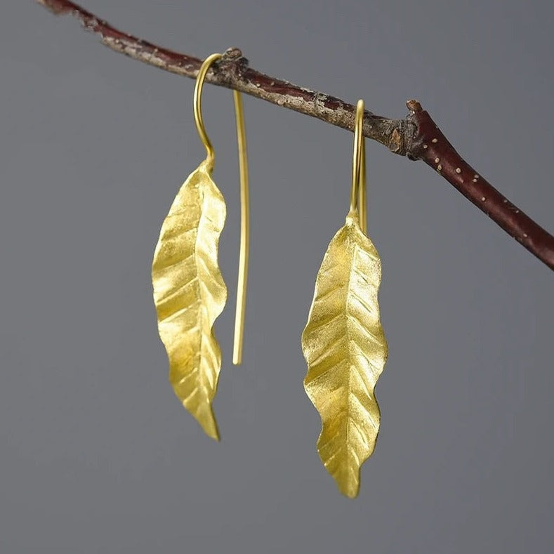 Delicate leaf hanging earrings
