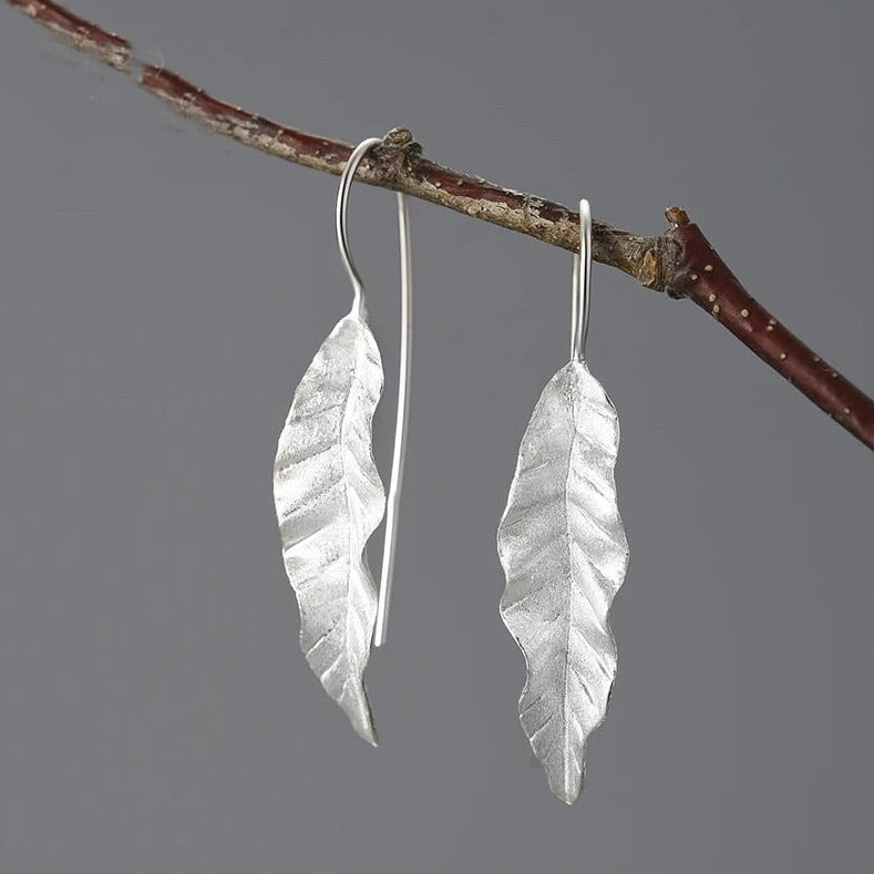 Delicate leaf hanging earrings