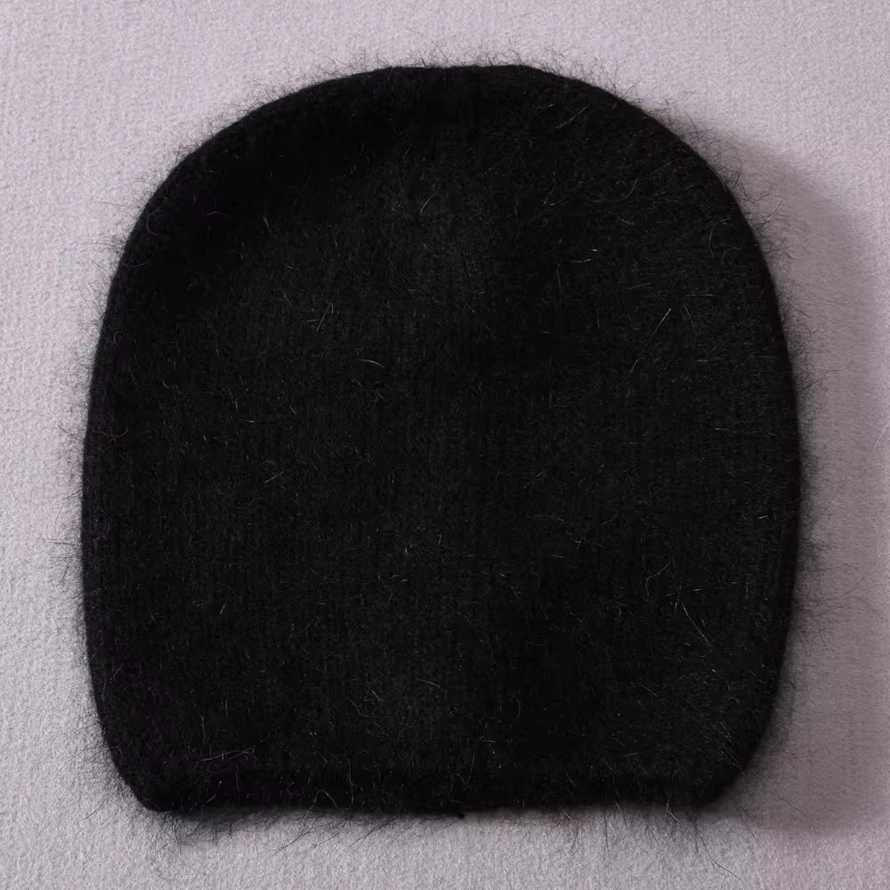 Thin soft beanie made of Angora wool, white
