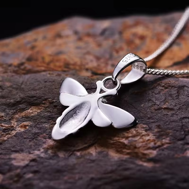 Necklace with bee pendant, 925 silver, 18K gold