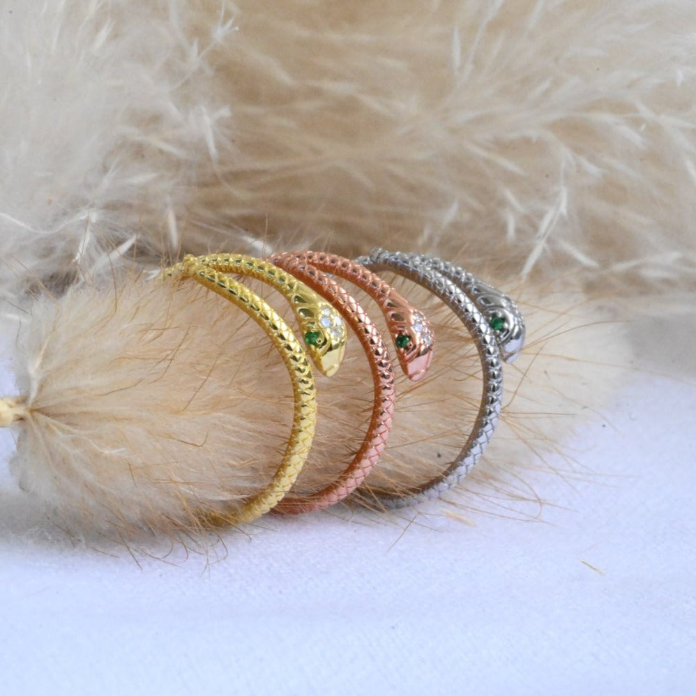 Adjustable ring "Snake with green eyes"