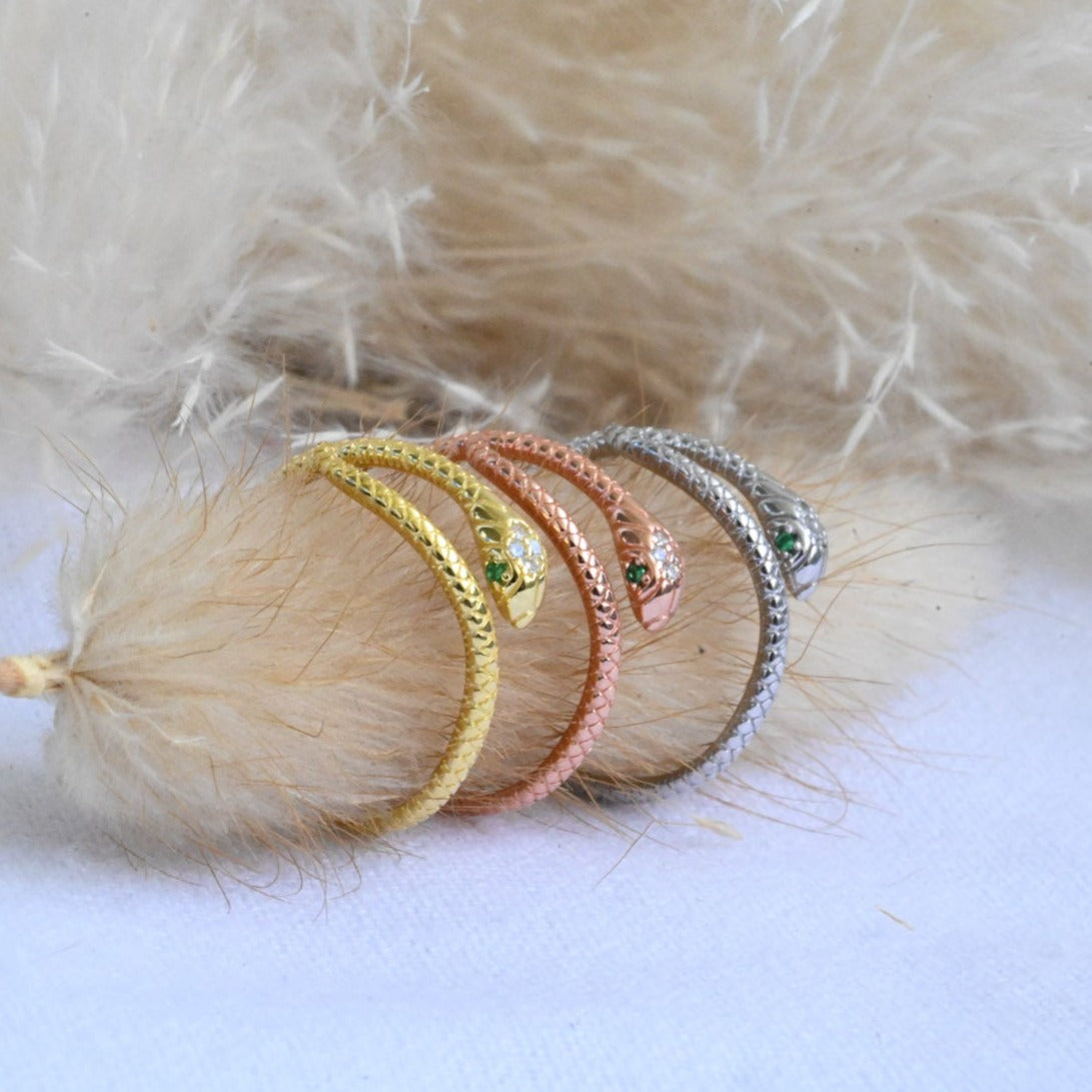 Adjustable ring "Snake with green eyes"