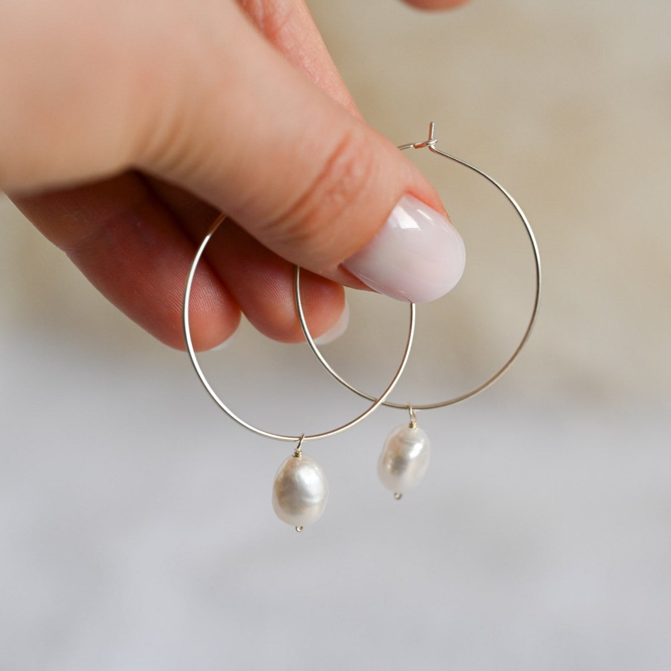 Große Creolen mit barocker Perle, 925er Silber, Süßwasserperle