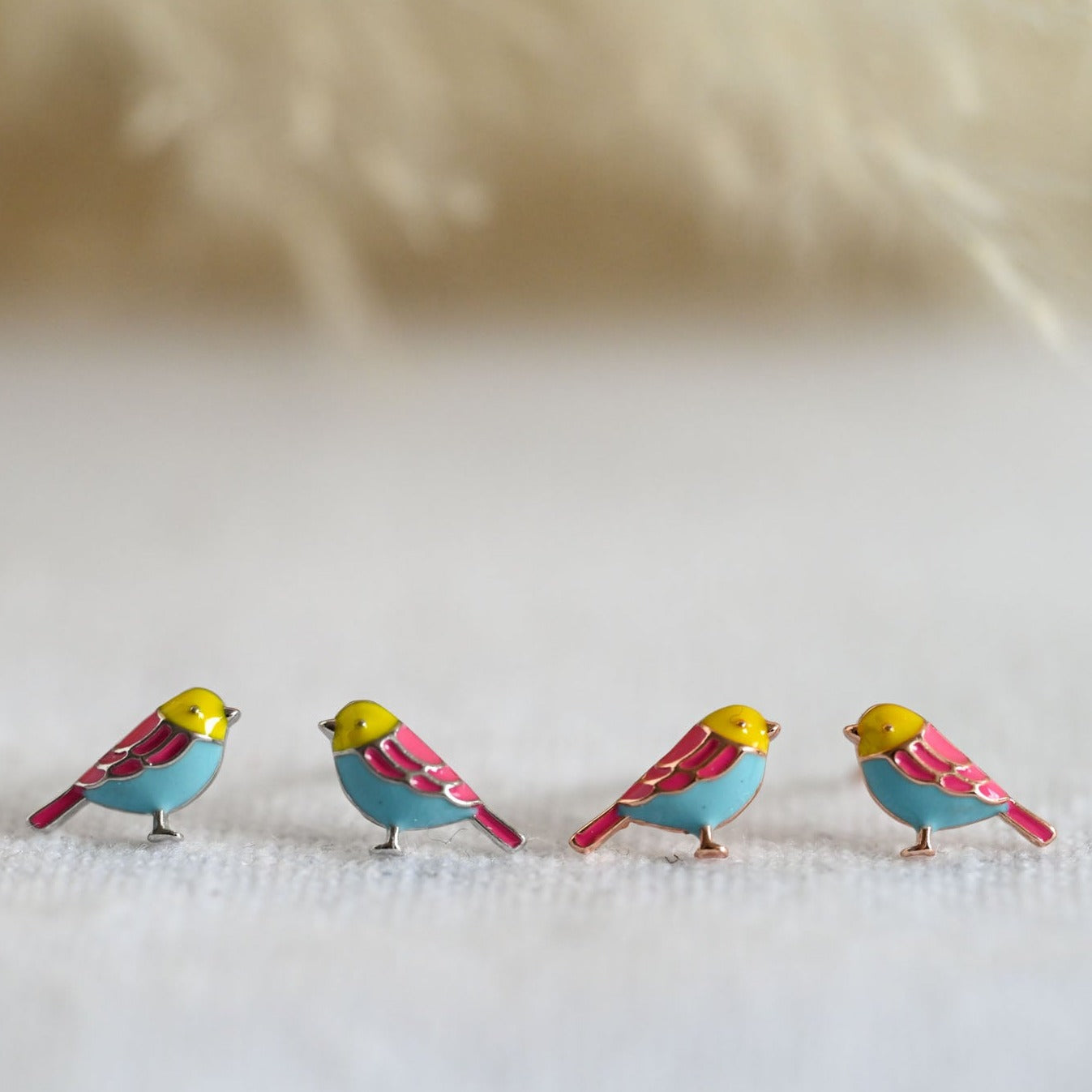 Kleine bunte Vogel Ohrstecker