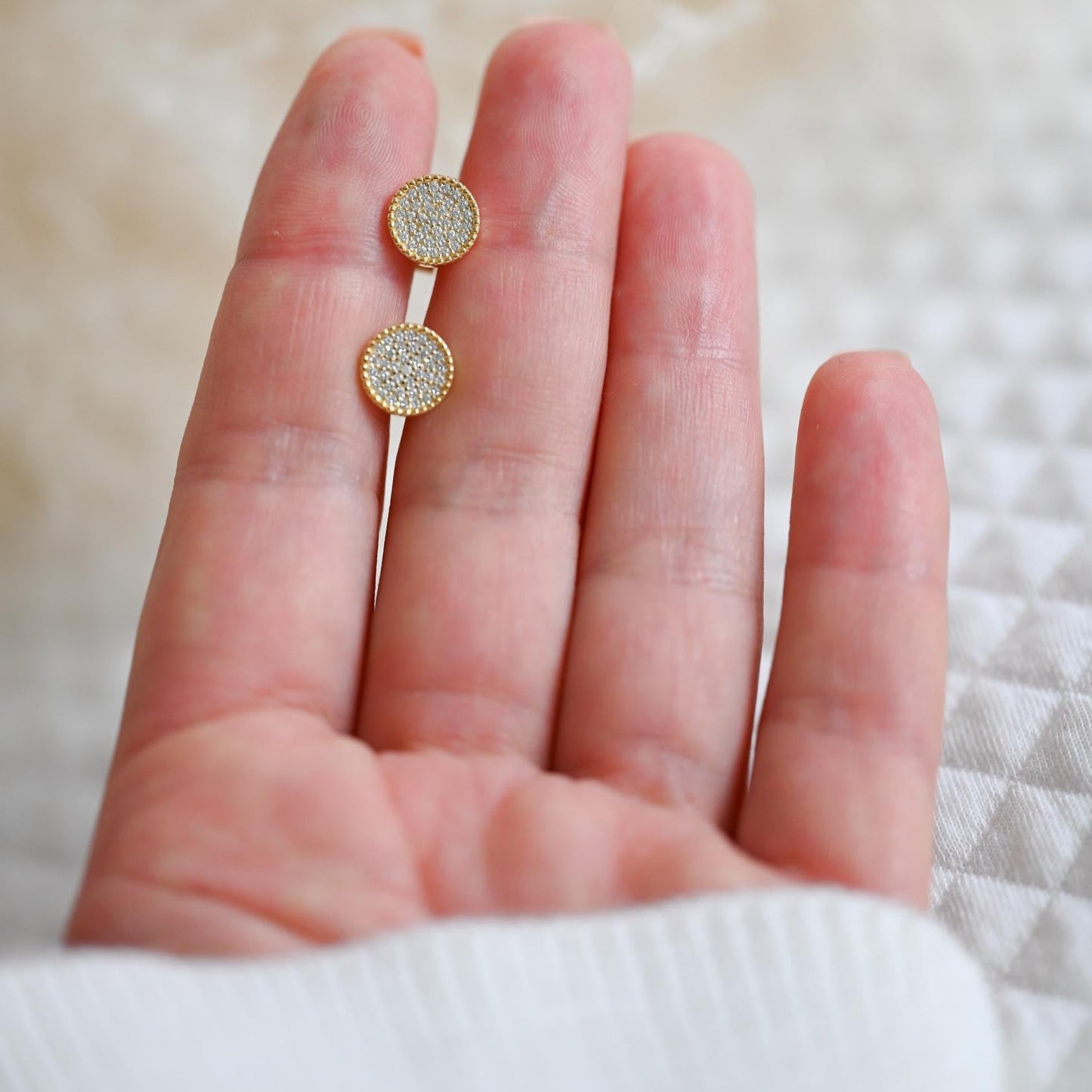Elegant Circle Disc Stud Earrings Zircon