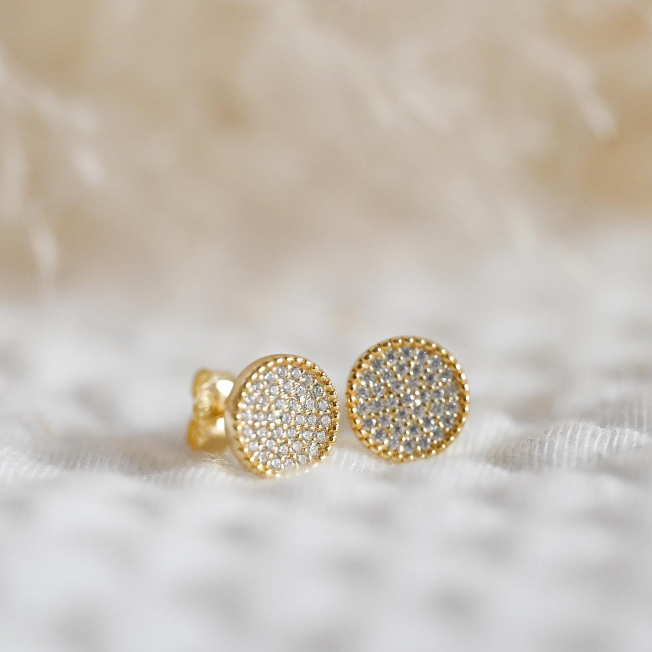 Elegant Circle Disc Stud Earrings Zircon