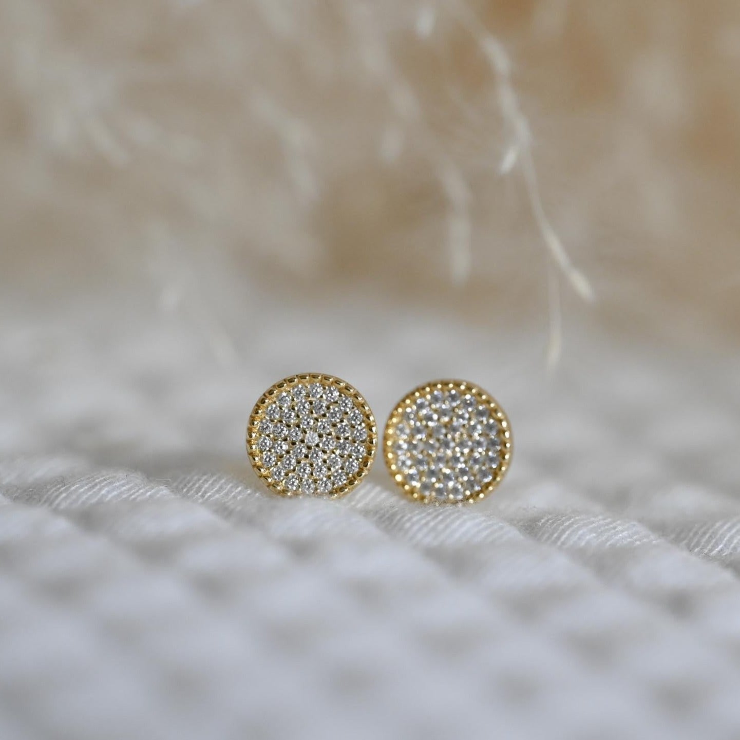 Elegant Circle Disc Stud Earrings Zircon