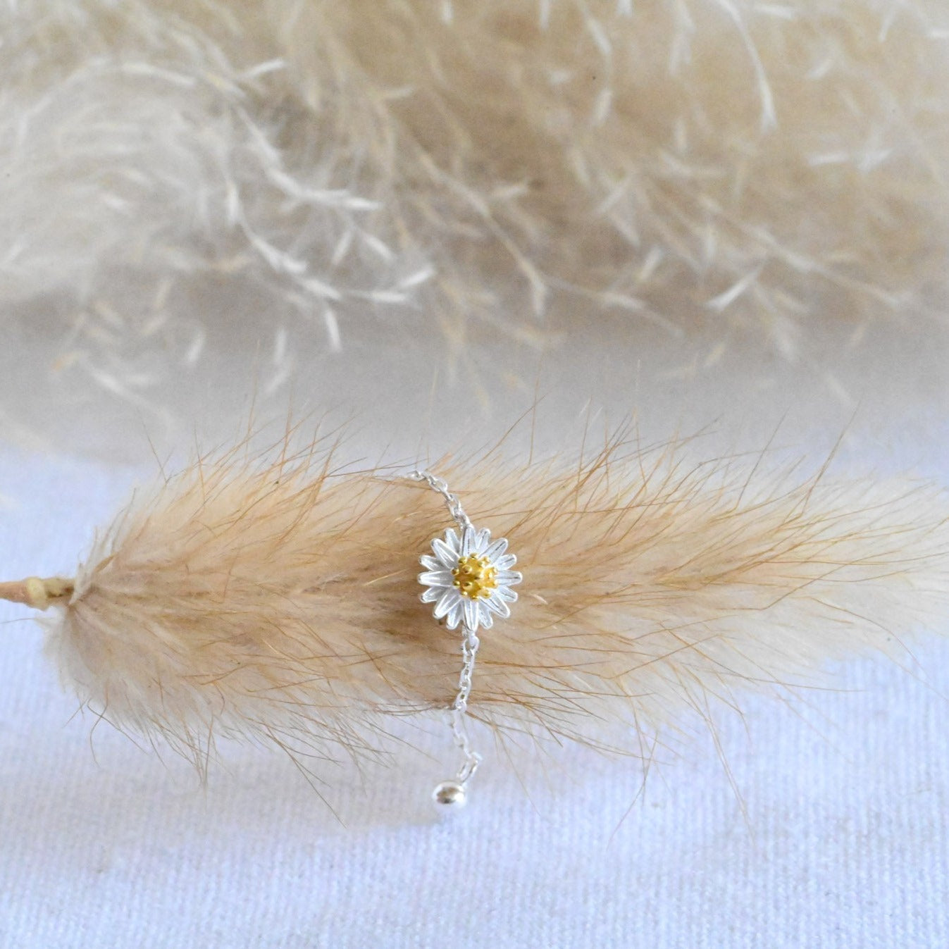 Adjustable chain ring with daisies, 925 silver, 18K gold