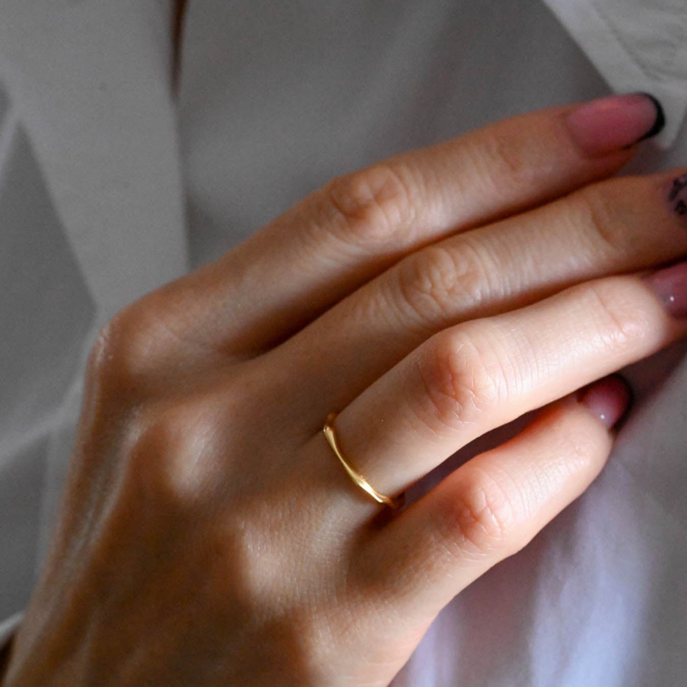 Thin minimalist ring, adjustable size, 925 silver, 18K gold