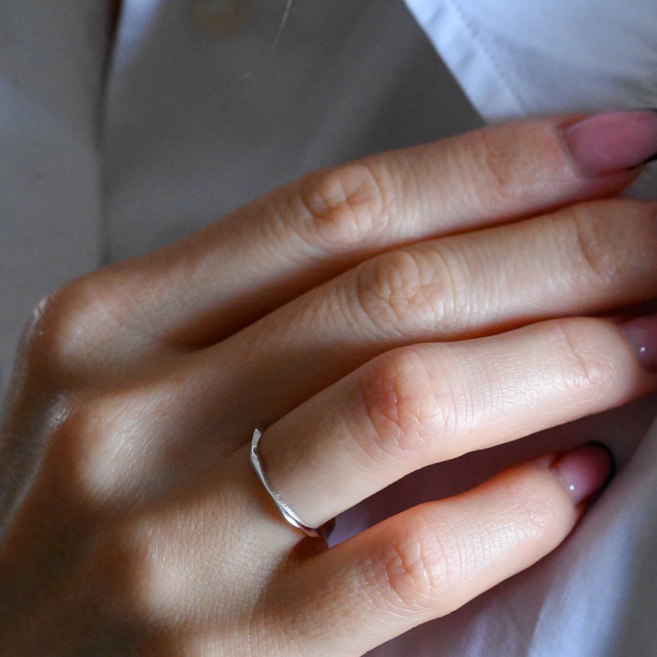 Thin minimalist ring, adjustable size, 925 silver, 18K gold