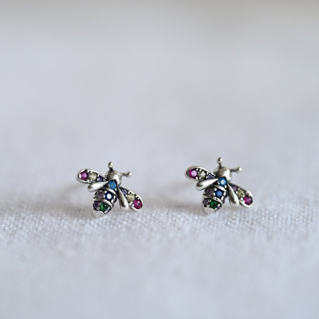 Cute minimalist earrings – Dainty bee stud earrings bee rainbow