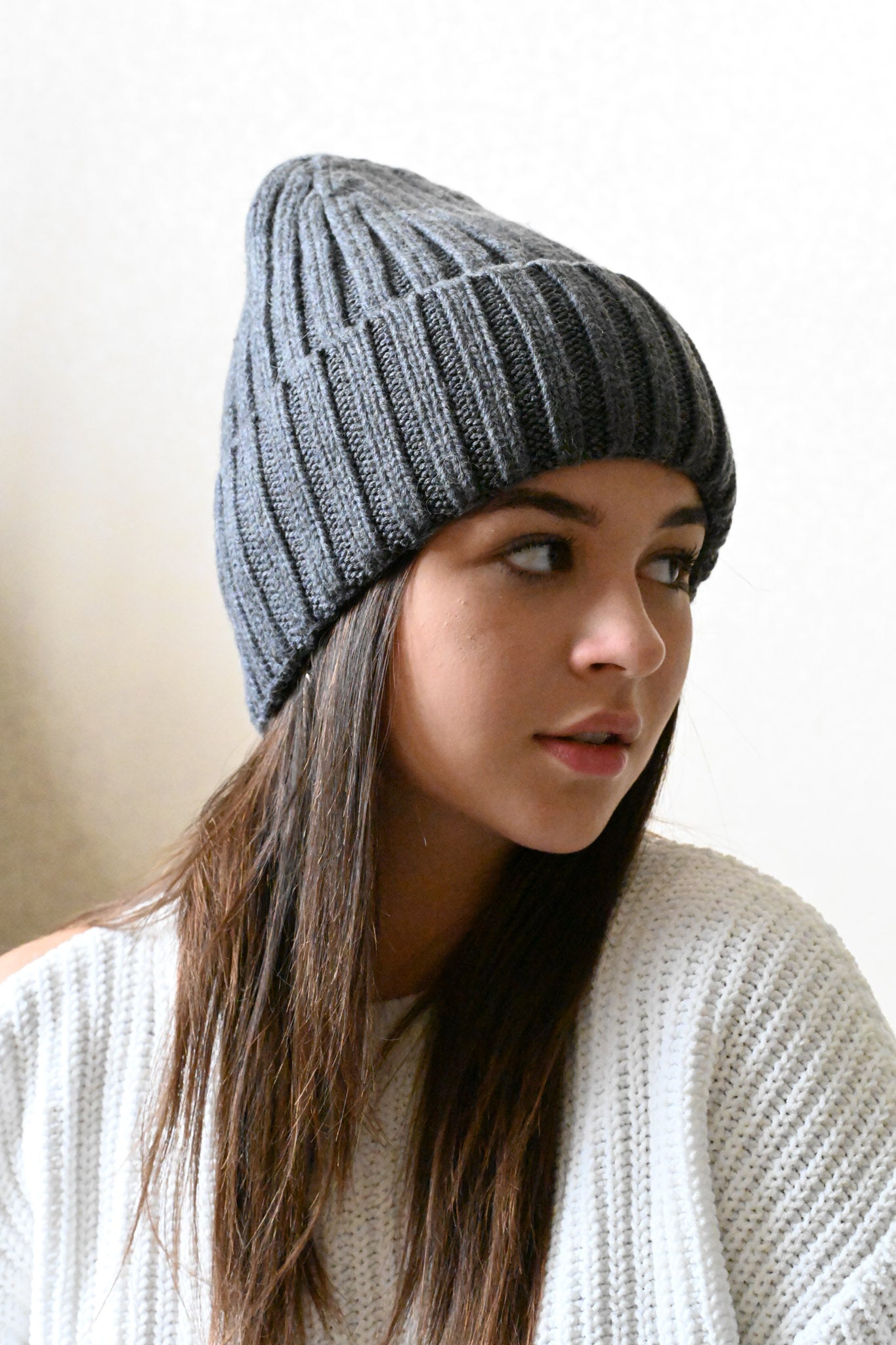 Thick warm winter hat 100% wool, dark grey