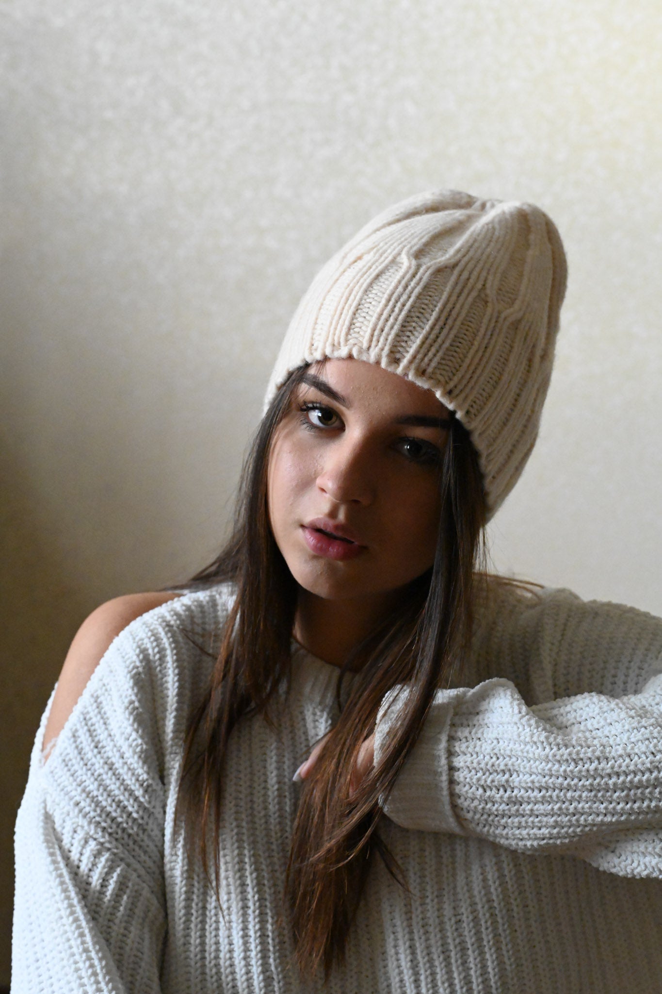 100% Merinowolle weiche dünne Wintermütze für Damen, hellbeige