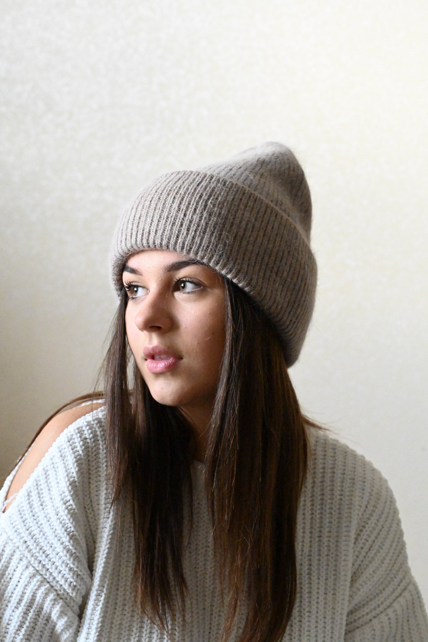 Warme, weiche und flauschige Angora Beanie, cappuccino