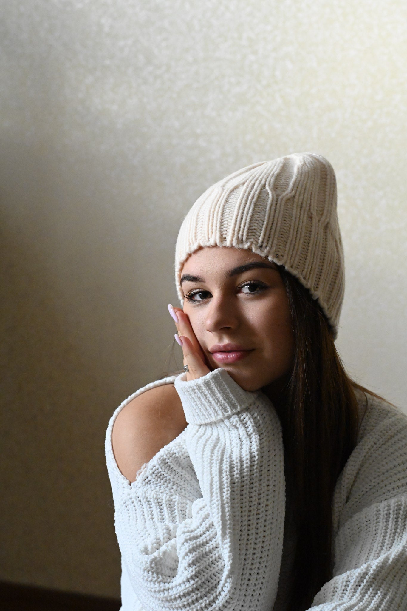 100% Merinowolle weiche dünne Wintermütze für Damen, hellbeige