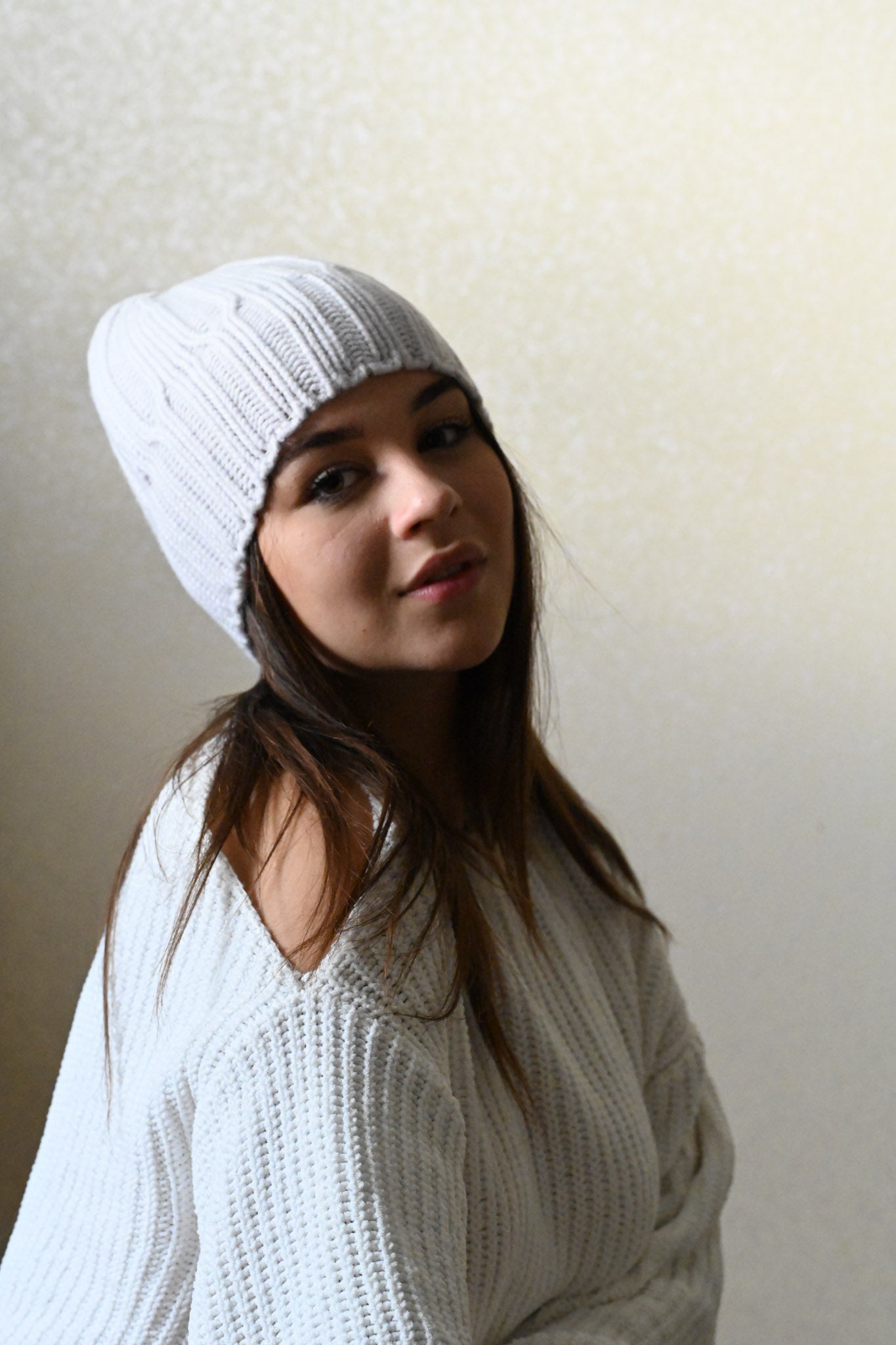 100% Merinowolle weiche dünne Wintermütze für Damen, ecru