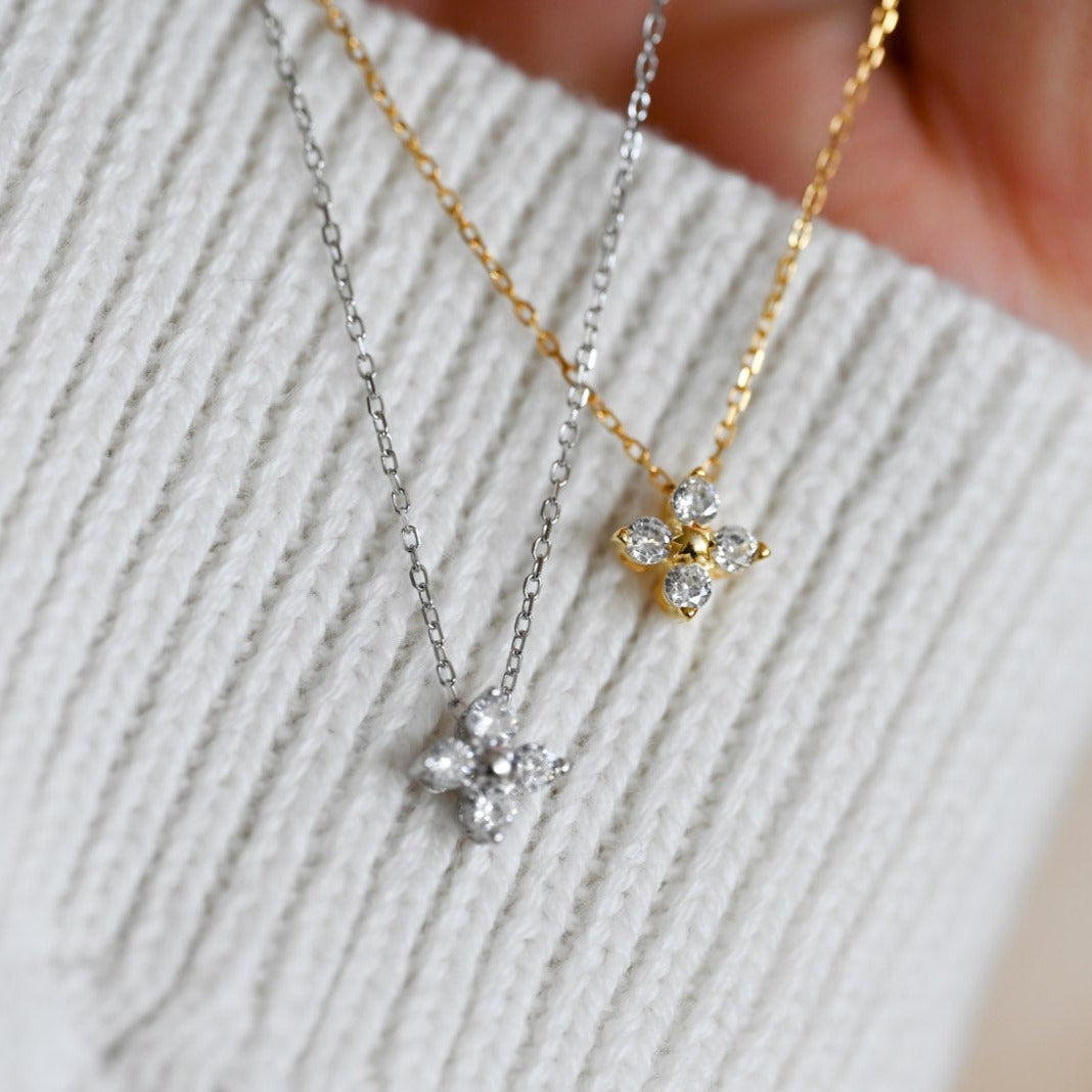 Delicate necklace with zircon flower, 925 silver, 18K gold