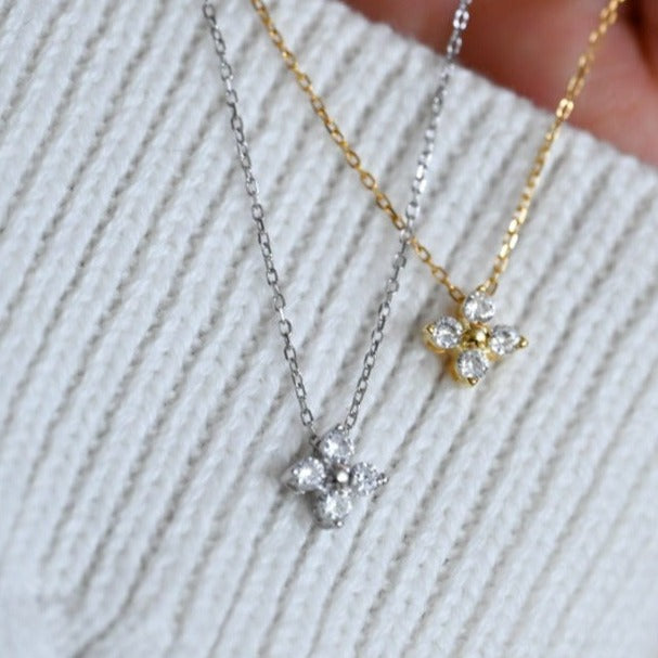 Delicate necklace with zircon flower, 925 silver, 18K gold
