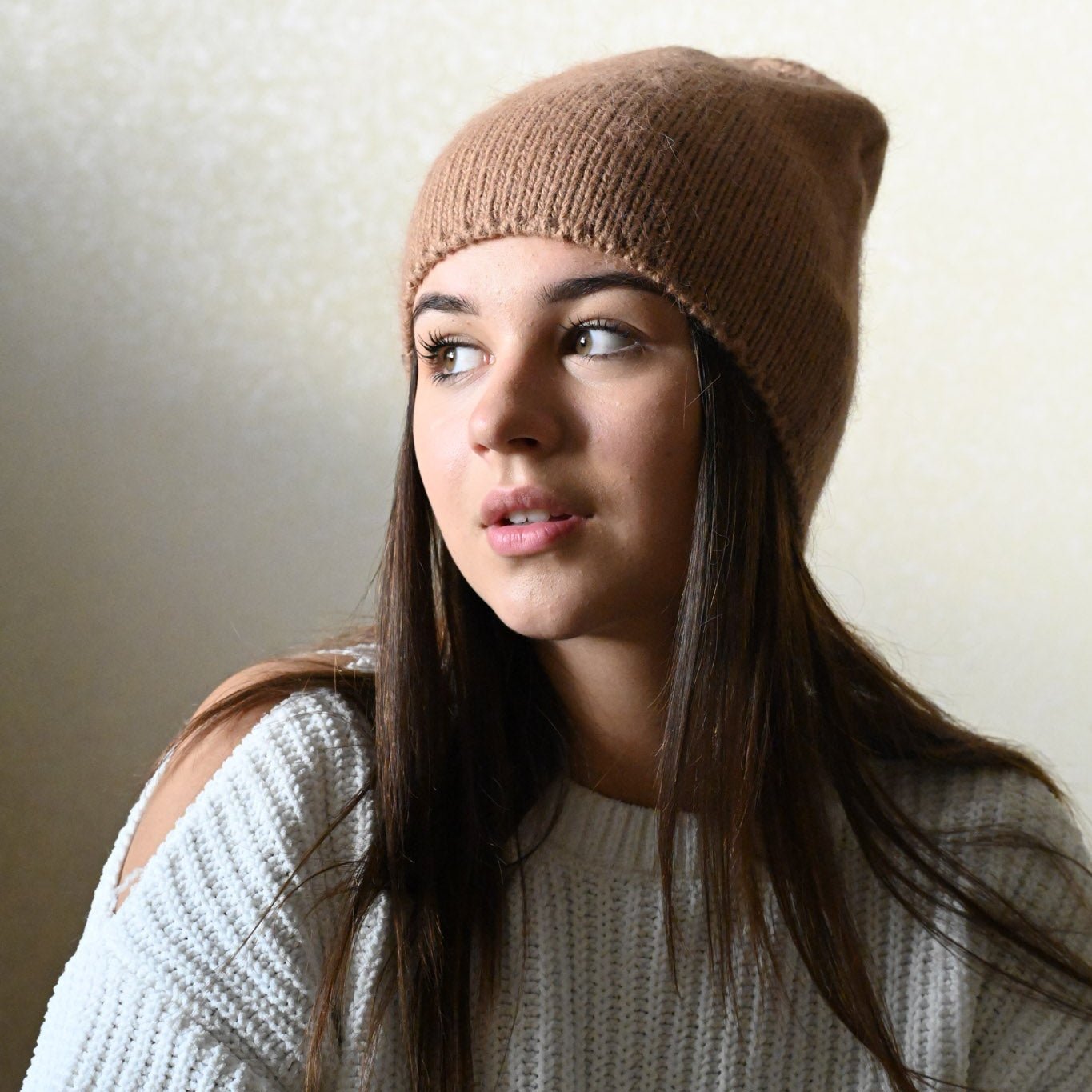 Thin soft beanie made of Angora wool, brown