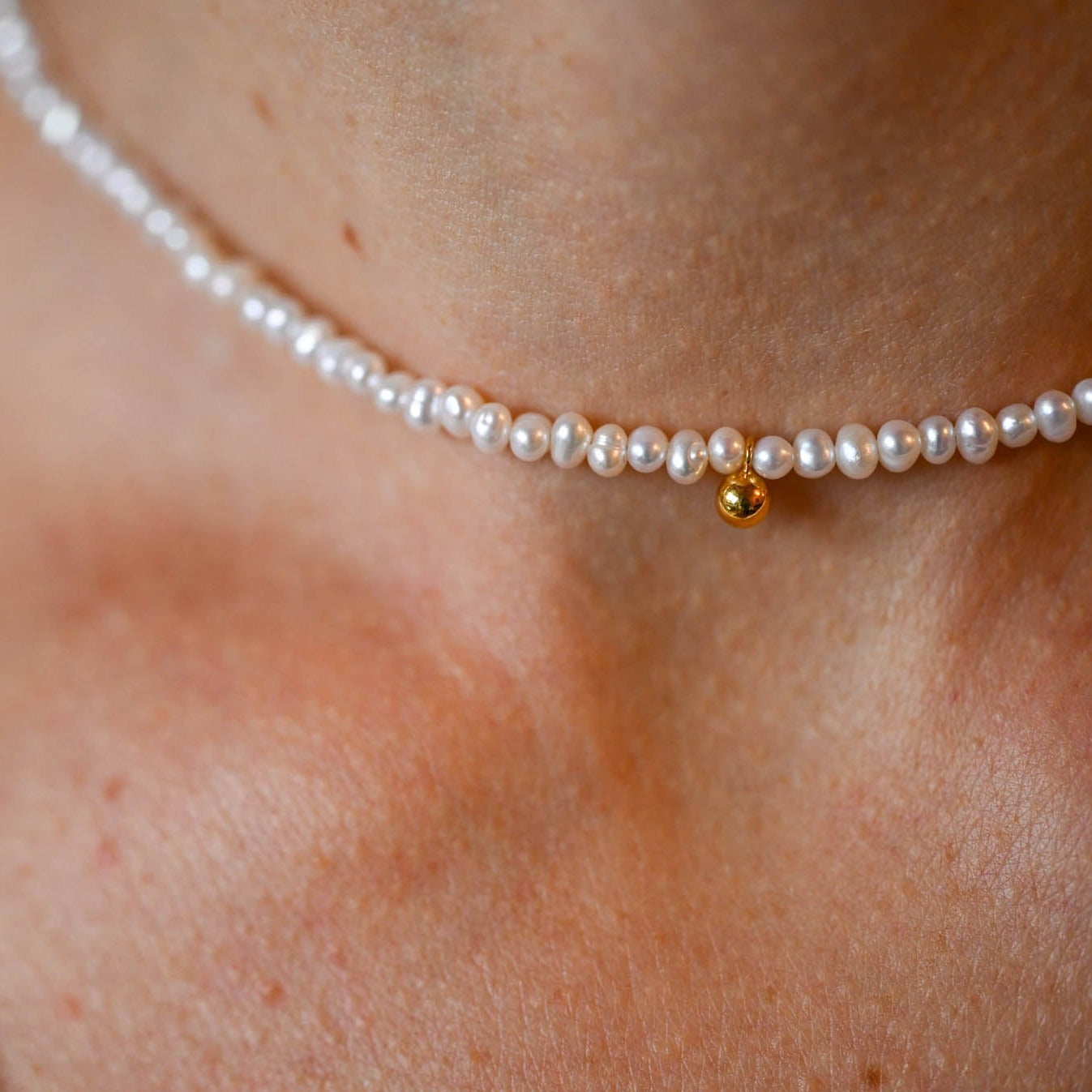 Choker with mini pearls, natural freshwater pearls