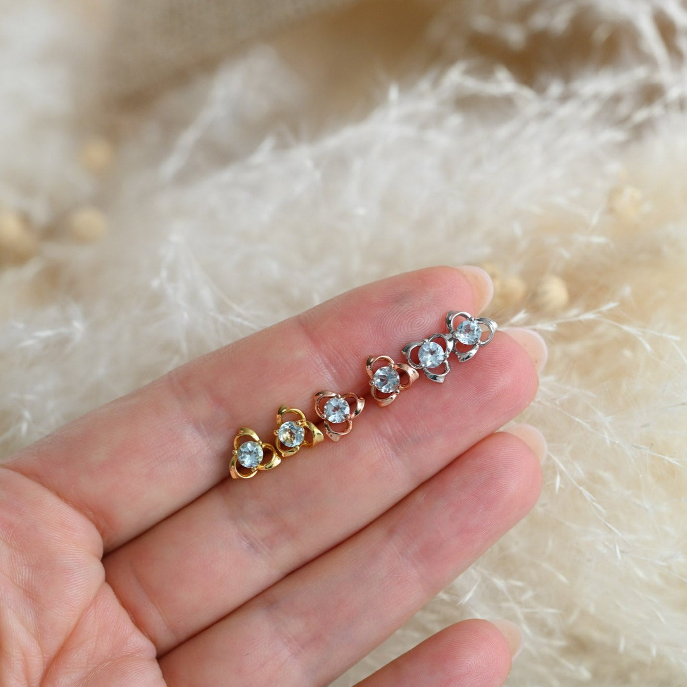 Zarte Minimalistische Halskette  Natürlicher Topaz Blume, 925er Silber, 18K Gold, Roségold