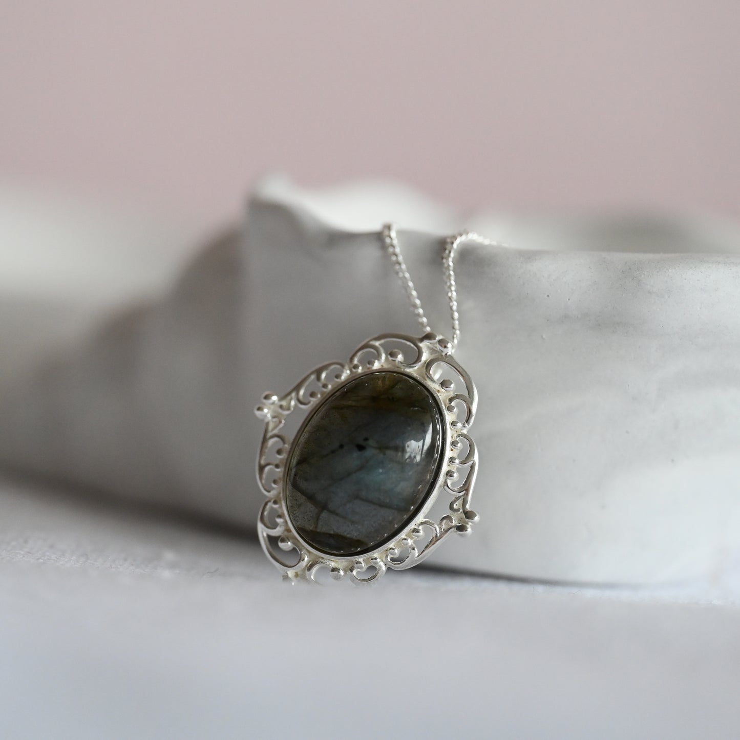 Kette mit Vintage Anhänger, natürlicher Labradorit, 925 Sterling Silber
