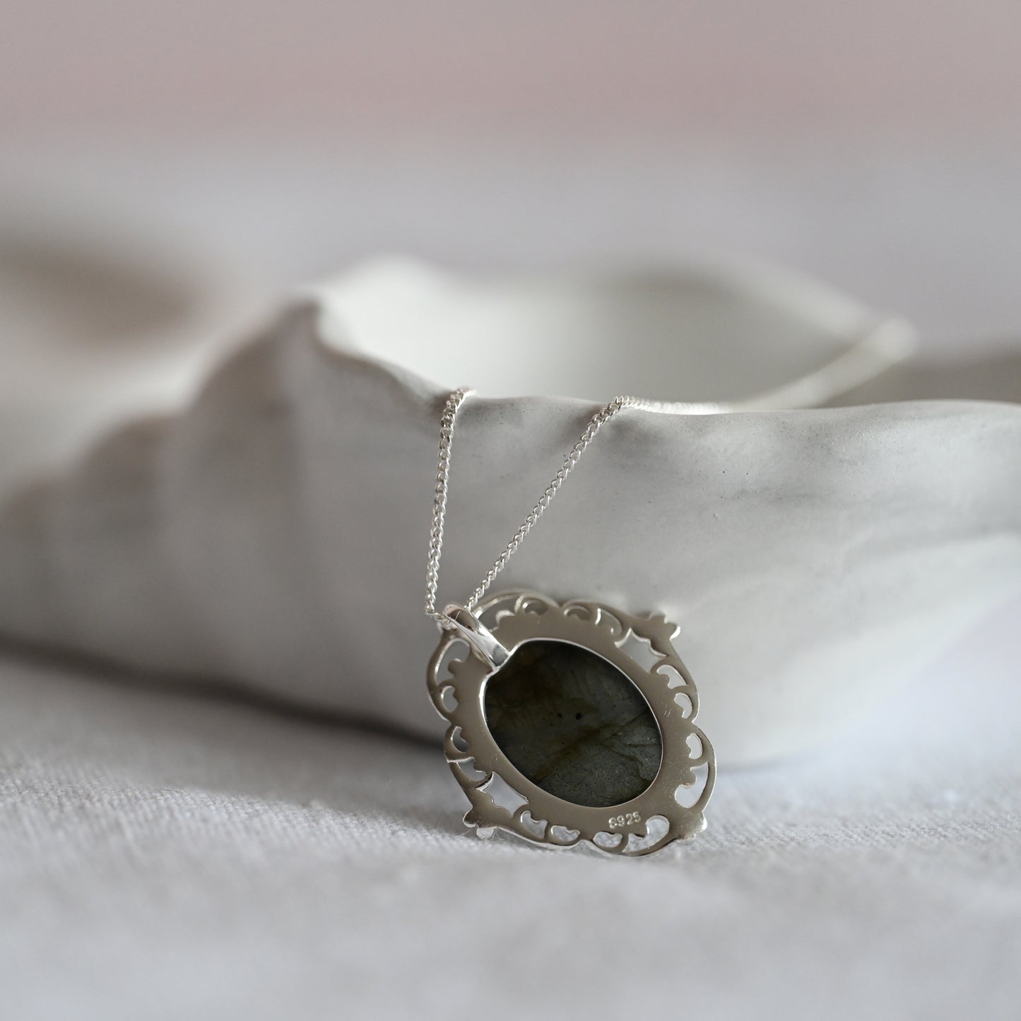 Kette mit Vintage Anhänger, natürlicher Labradorit, 925 Sterling Silber