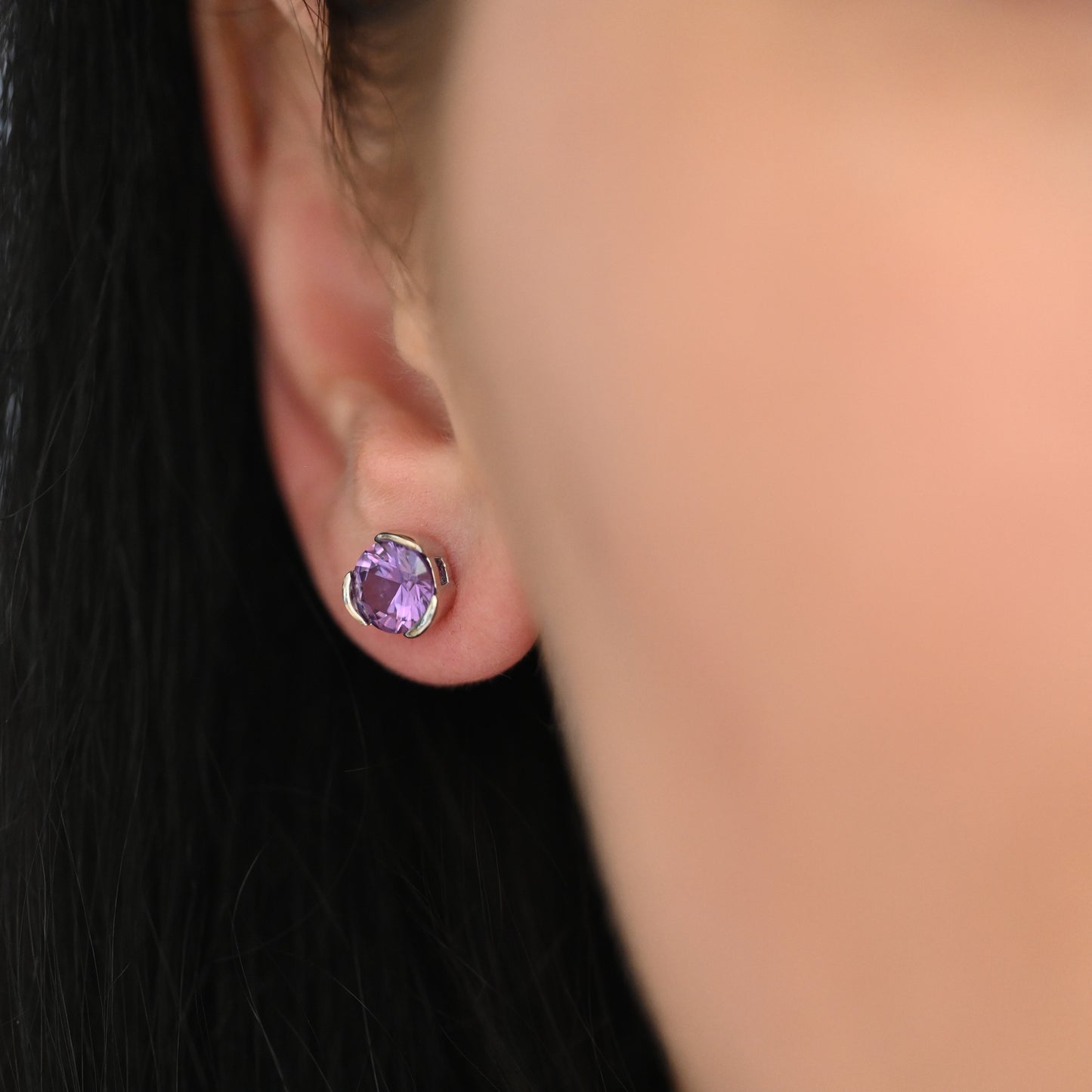 Klassische Alexandrit-Ohrstecker in 925 Sterling Silber mit 18K Goldplattierung