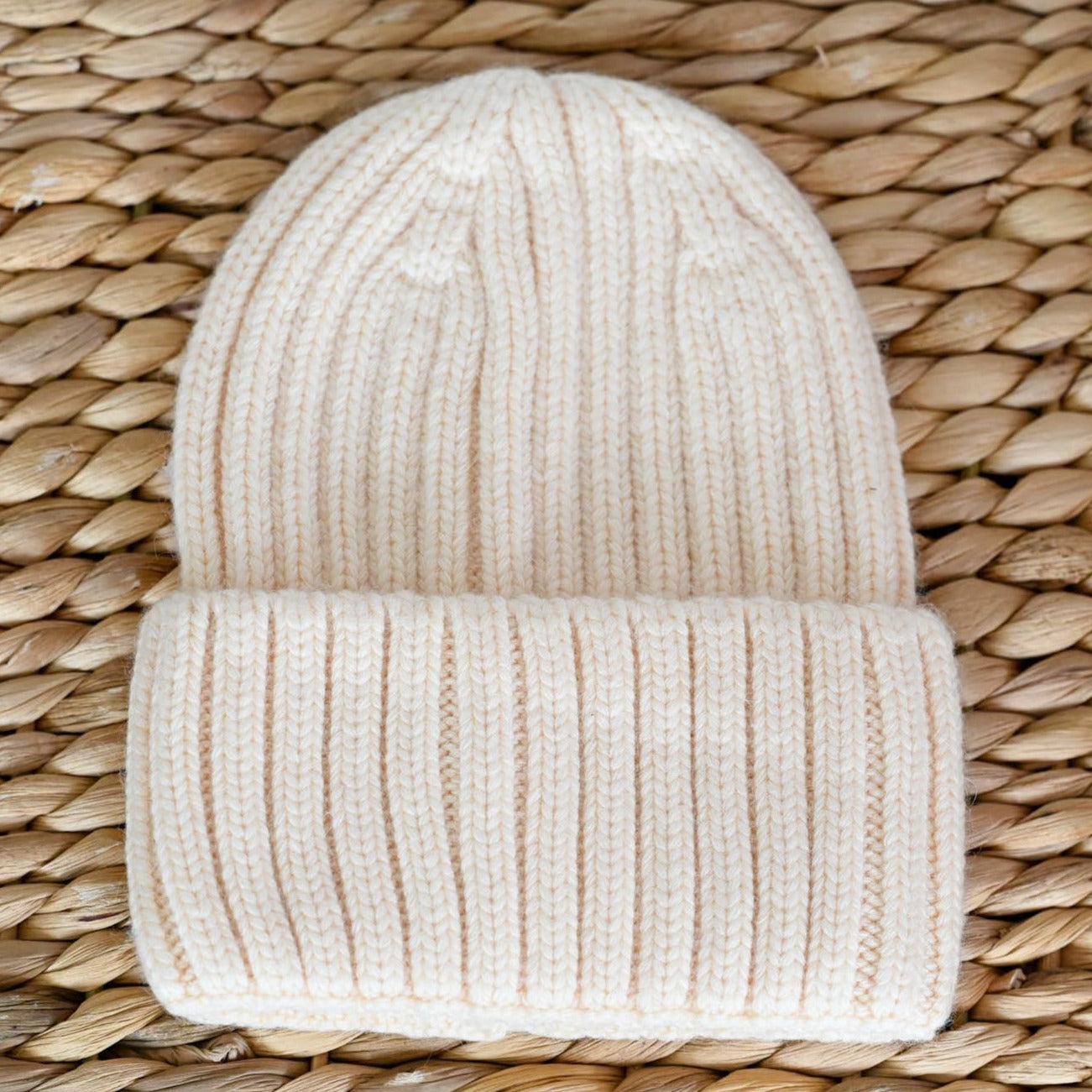 Thick warm winter hat 100% wool, dark grey