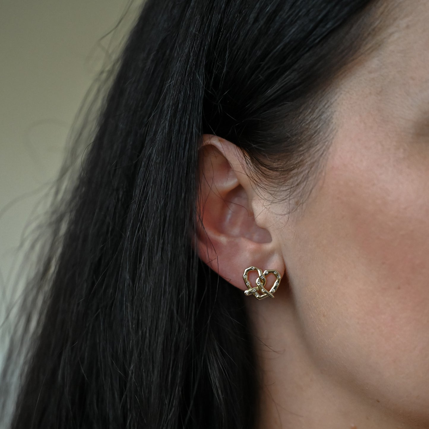 Ohrstecker große Breze mit Zirkon, 925 Sterling Silber 14K Gold