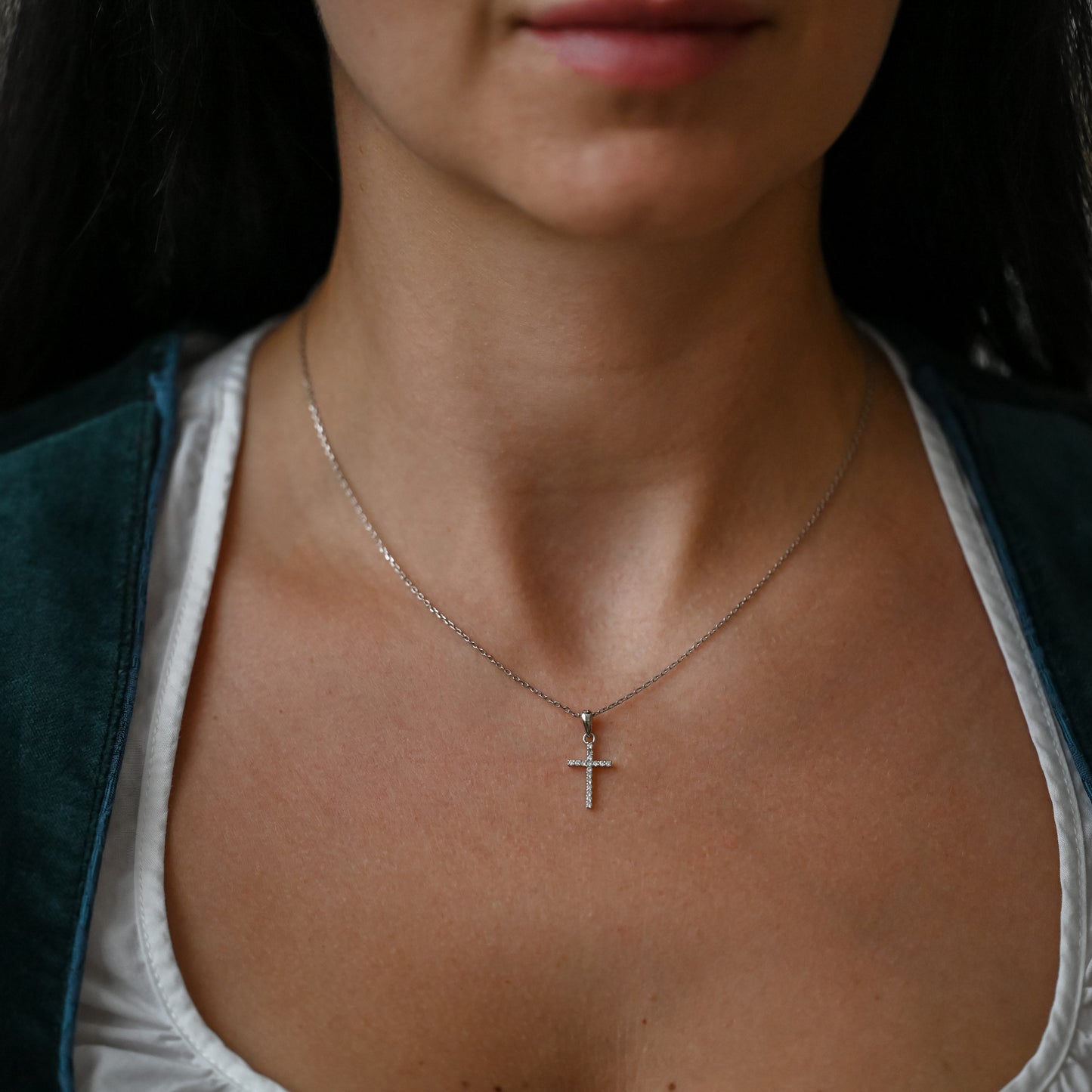 Minimalist necklace with small zircon cross pendant, 925 silver