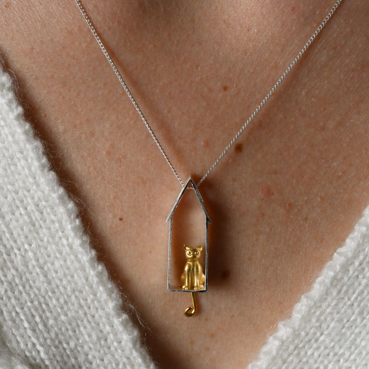 Handmade necklace cat in the house, 925 silver, 18K gold