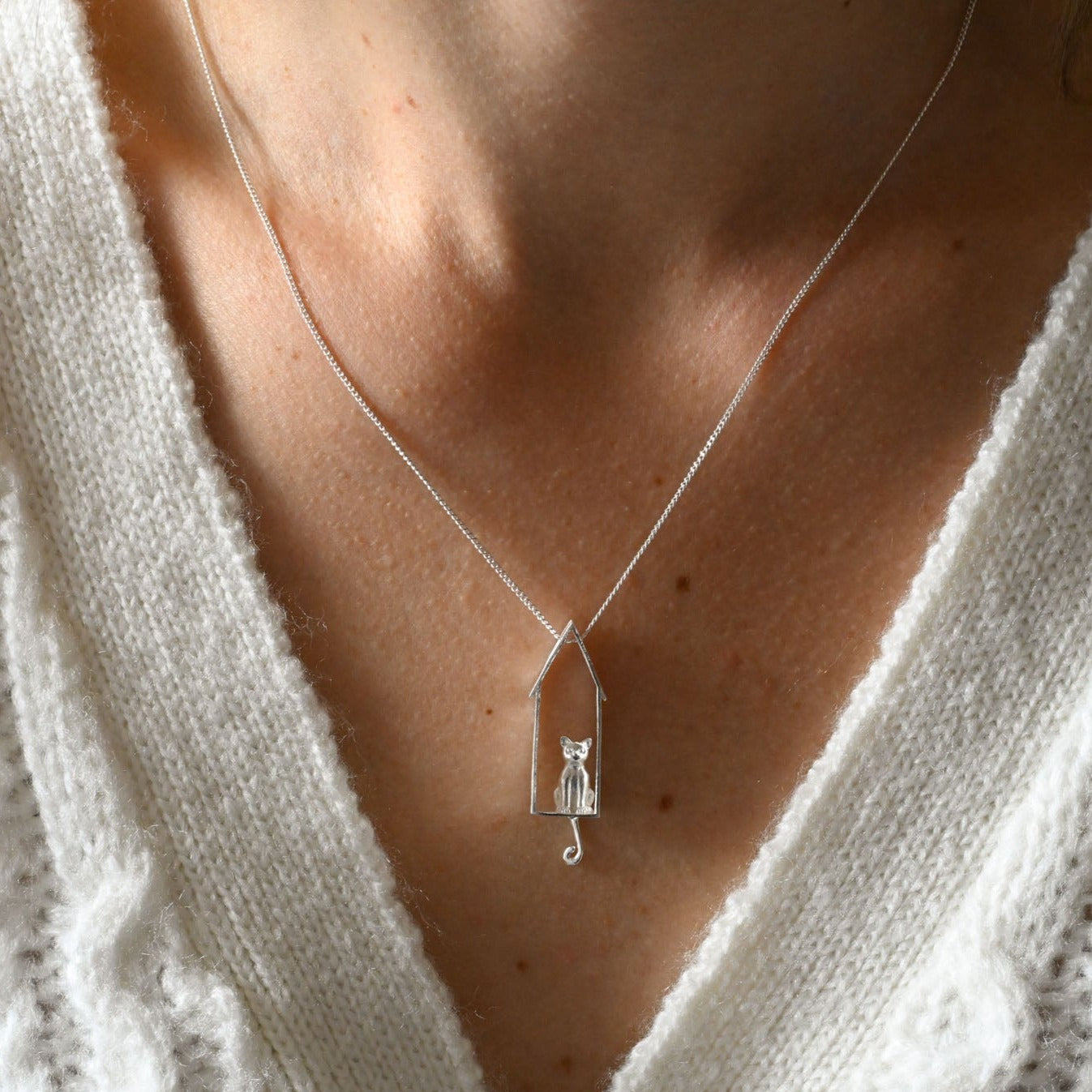 Handmade necklace cat in the house, 925 silver, 18K gold