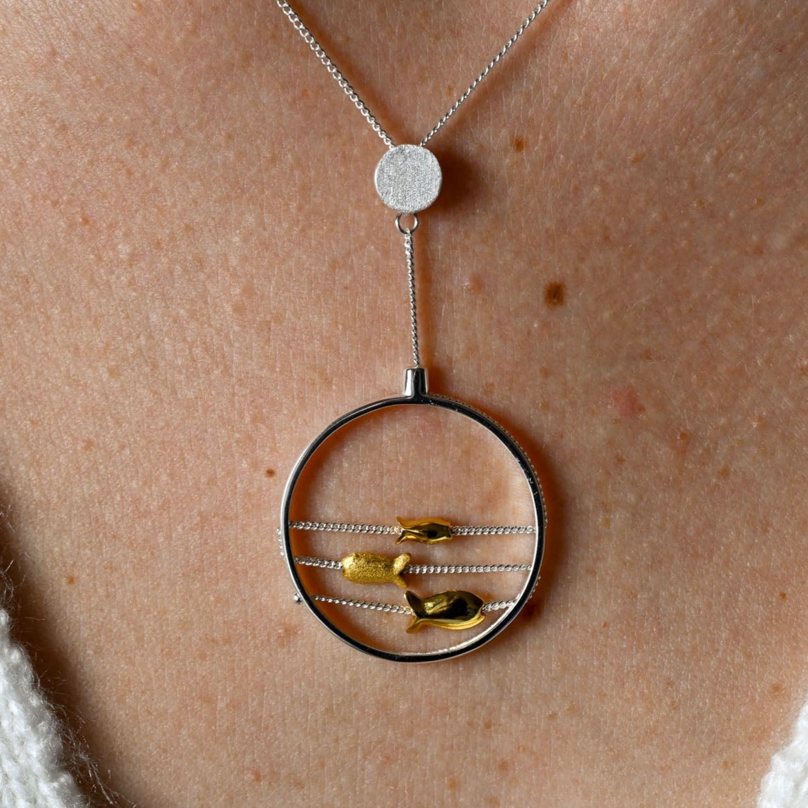 Handgefertigte Halskette "Gegen den Strom"