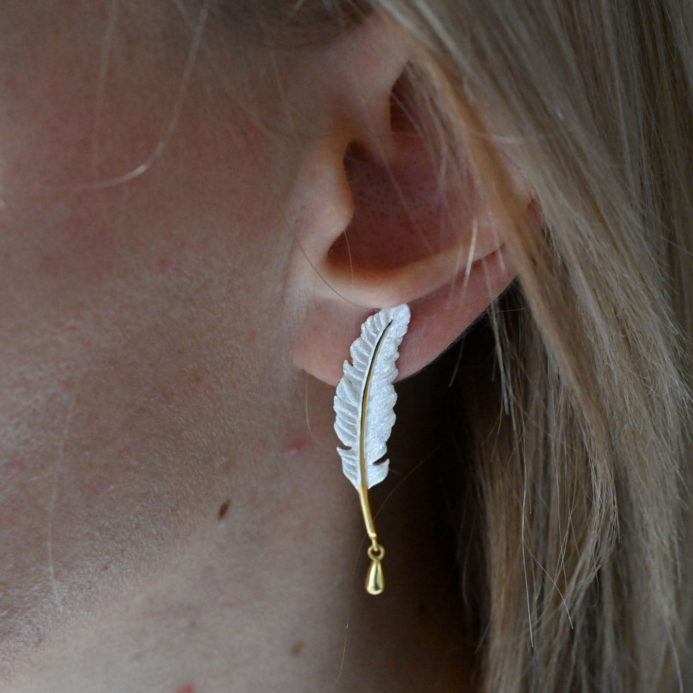 Delicate feather necklace