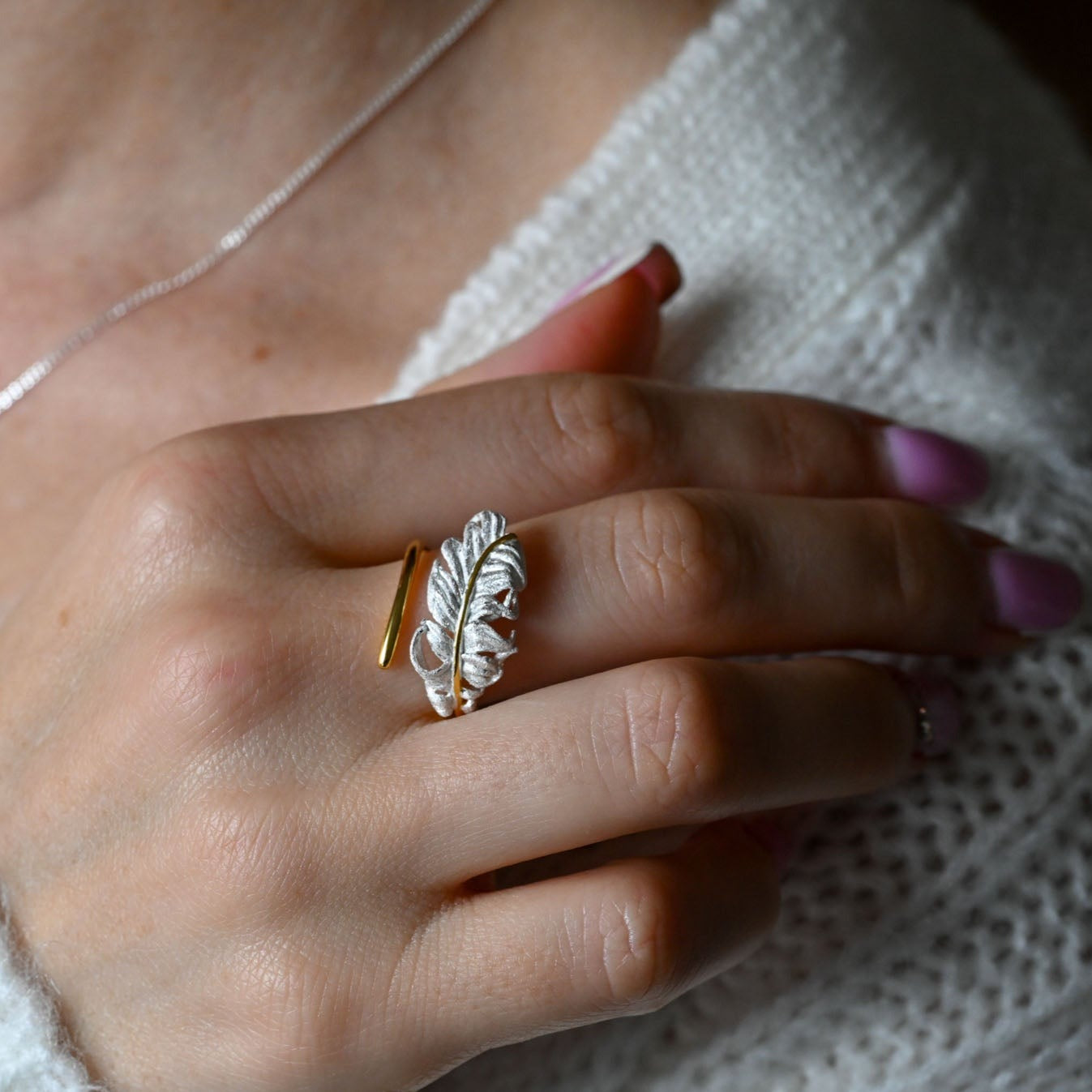 Delicate ring feather