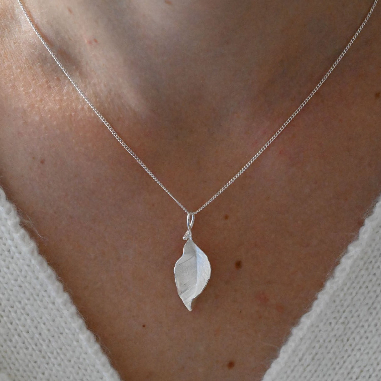 Necklace "Flying Autumn Leaf", 925 silver, 18K gold