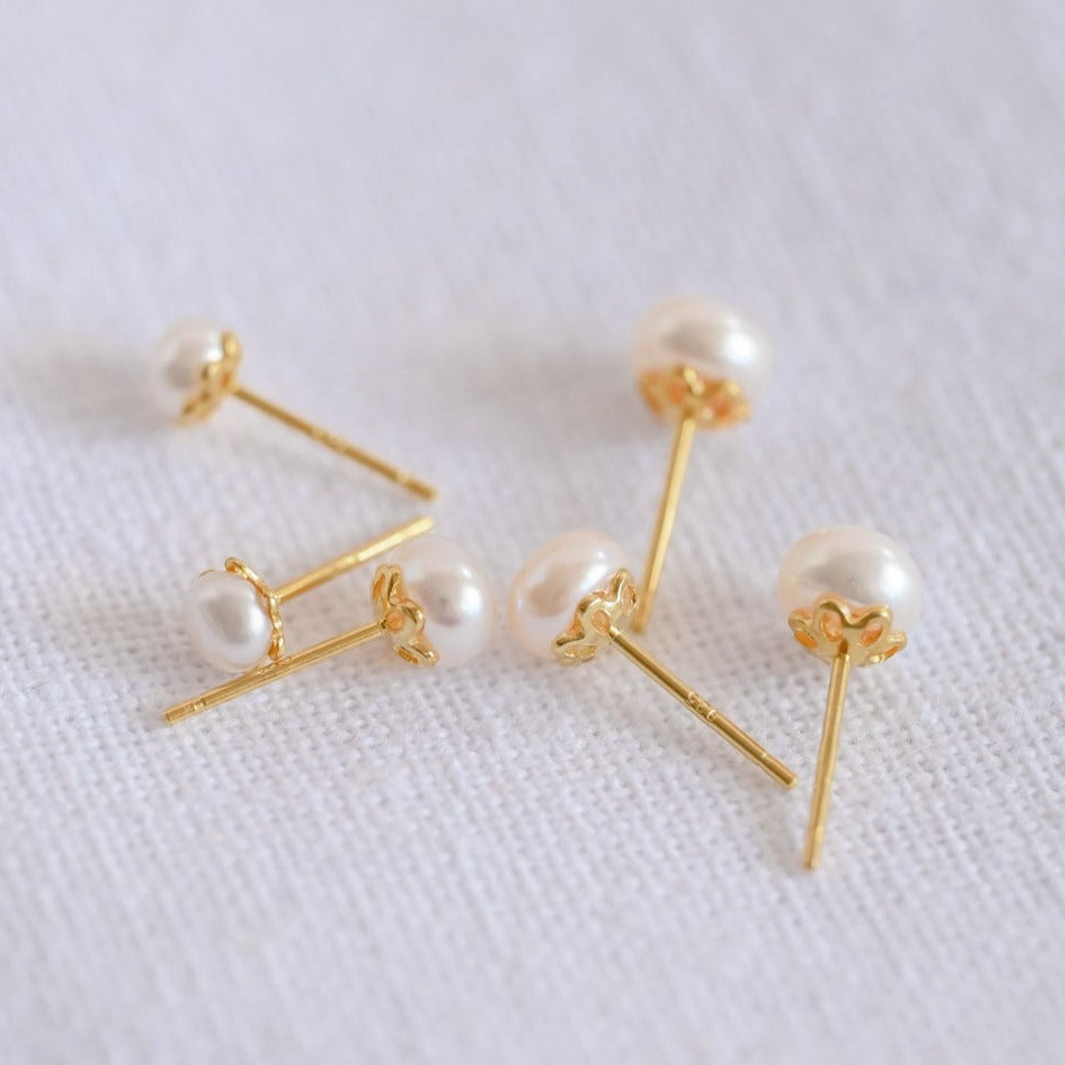 Small classic pearl stud earrings, 4mm, 5mm, 6mm