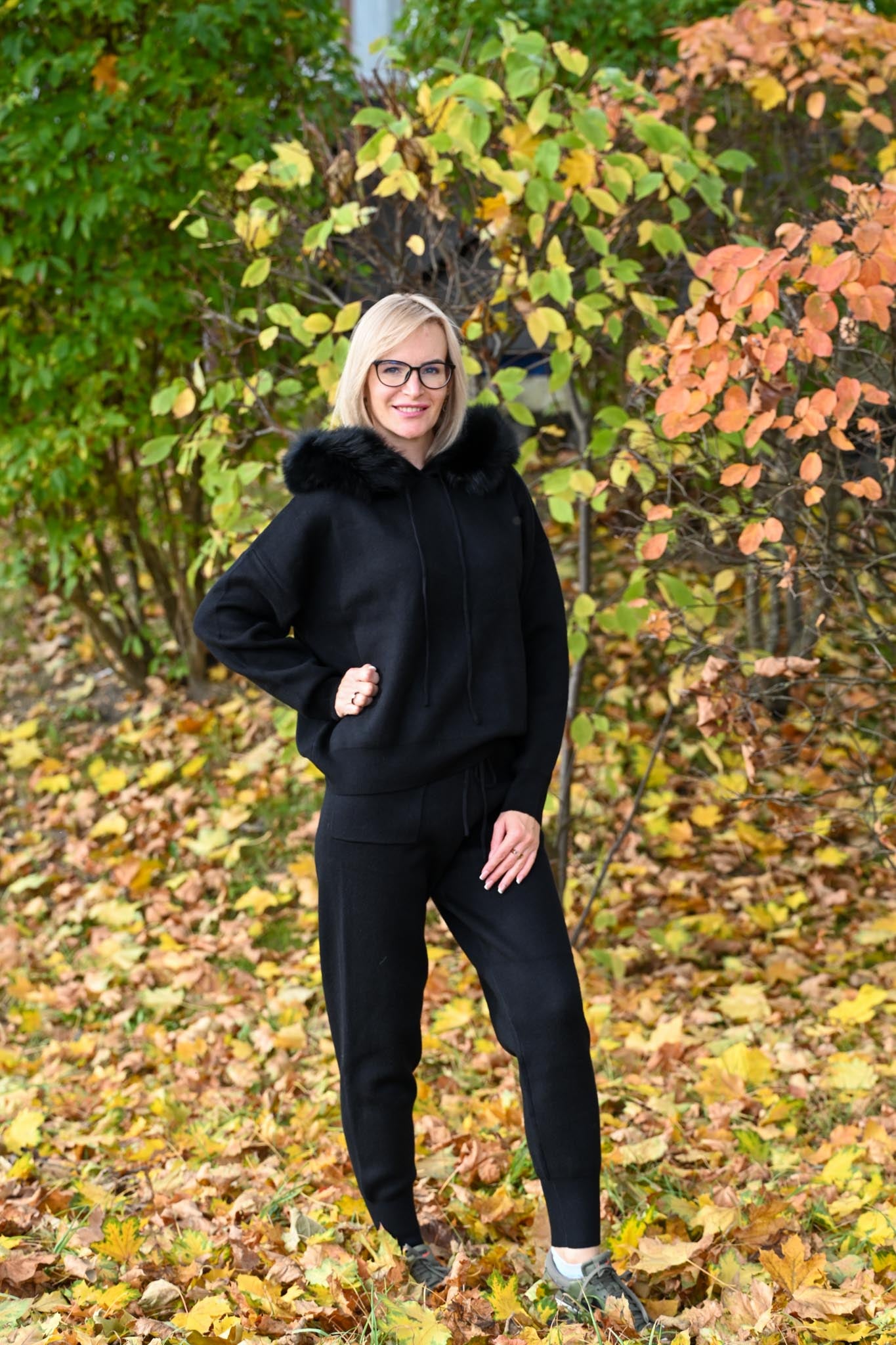 Women's Cashmere Suit with Hood, Black