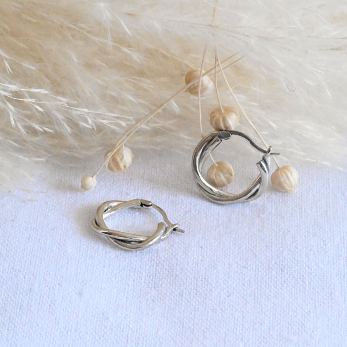 Braided geometric hoop earrings gold