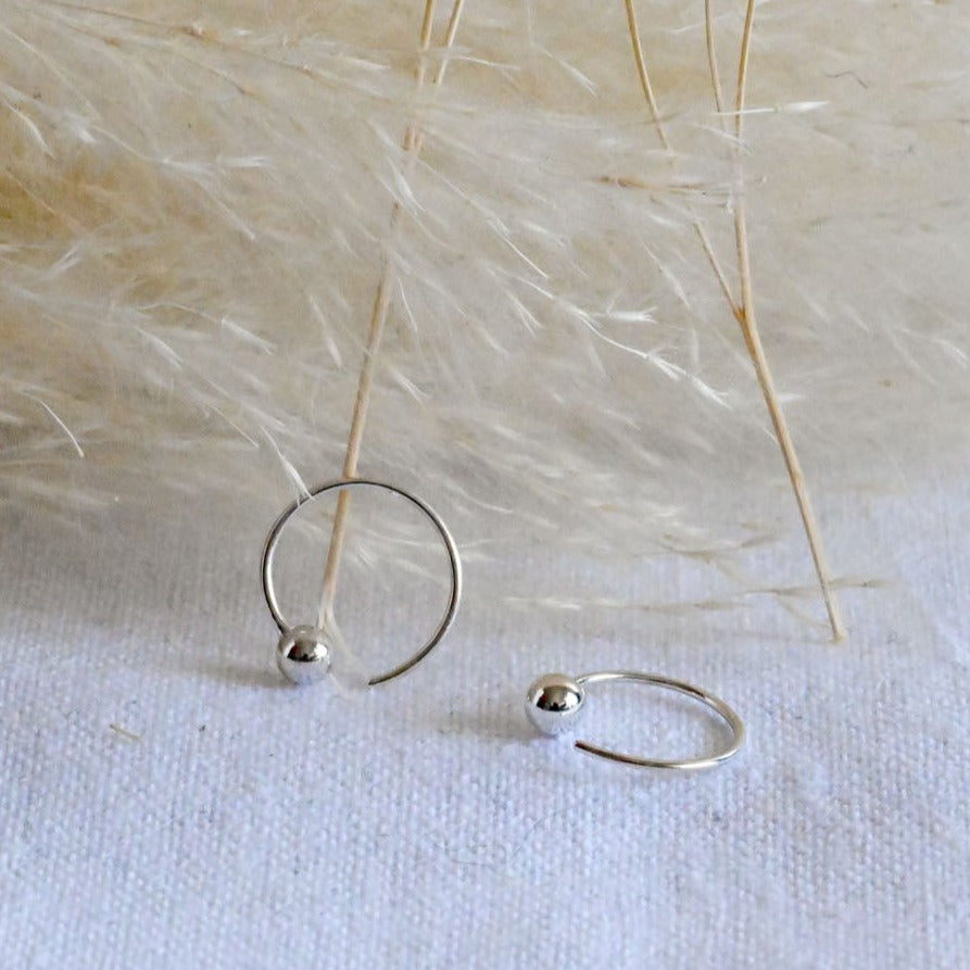 Open mini hoop earrings beads