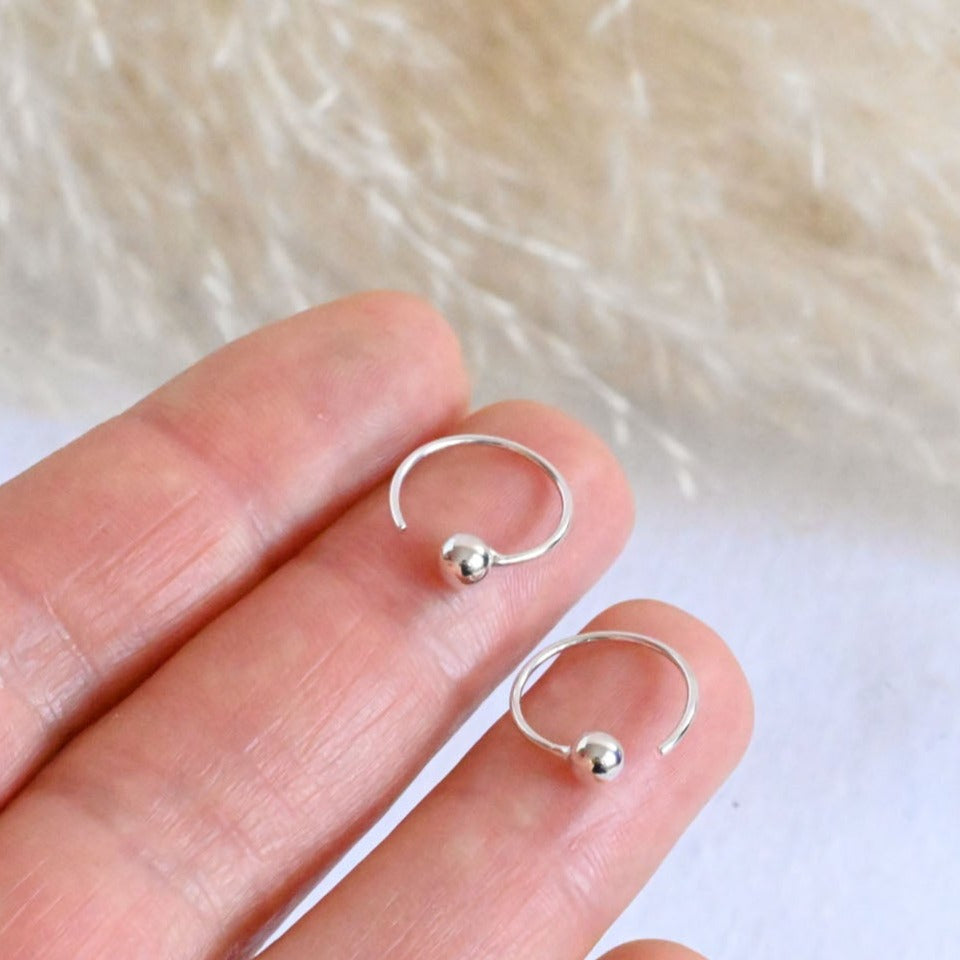 Open mini hoop earrings beads