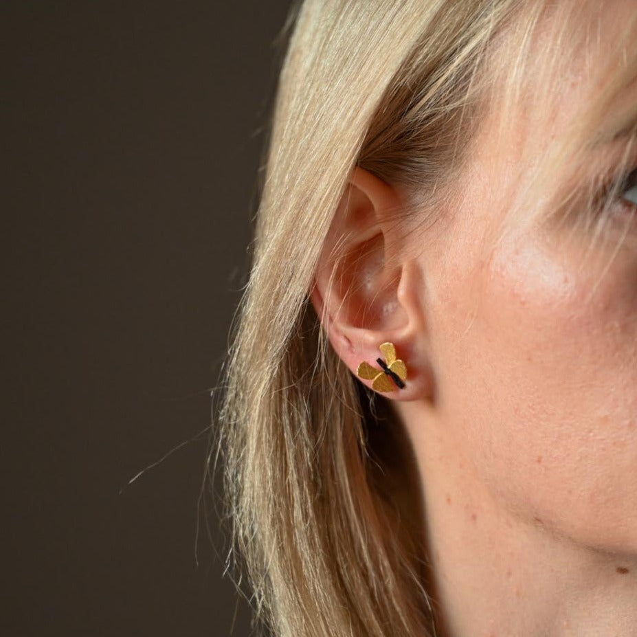 Handgefertigte Ohrstecker Schmetterling bicolor