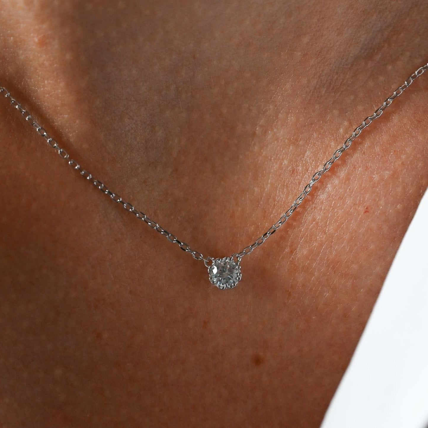 Minimalist delicate necklace with zircon pendant