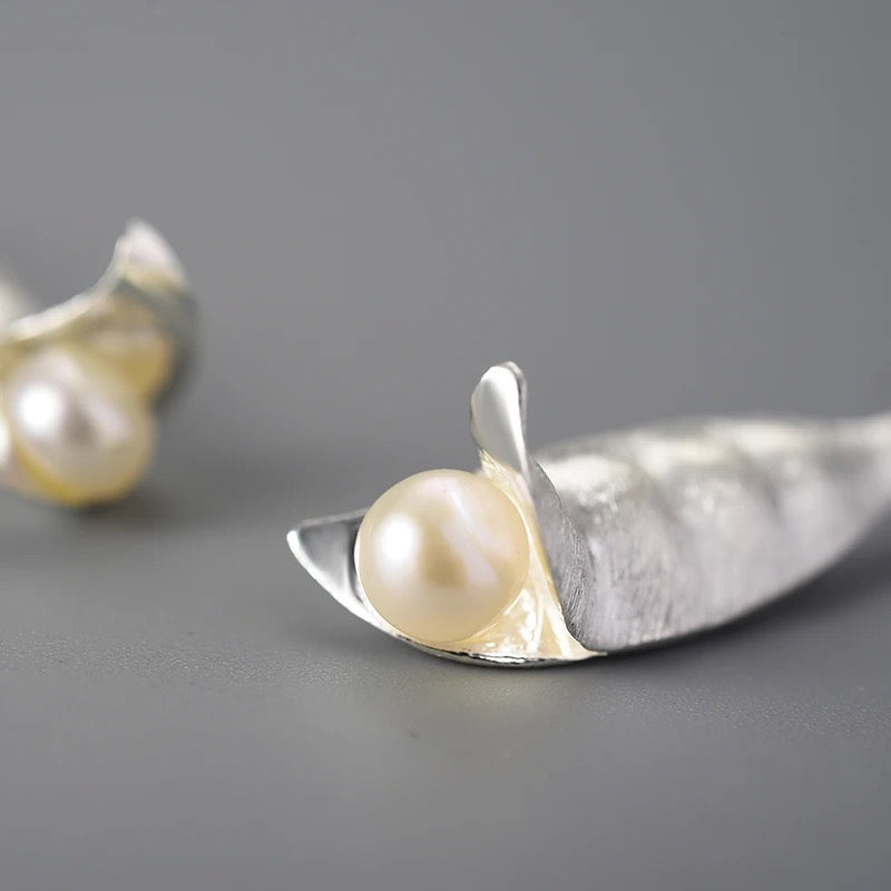 Minimalist pea earrings, 925 silver, freshwater pearls