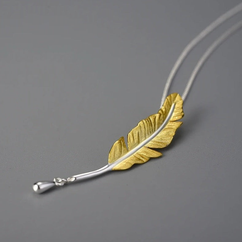 Delicate feather necklace