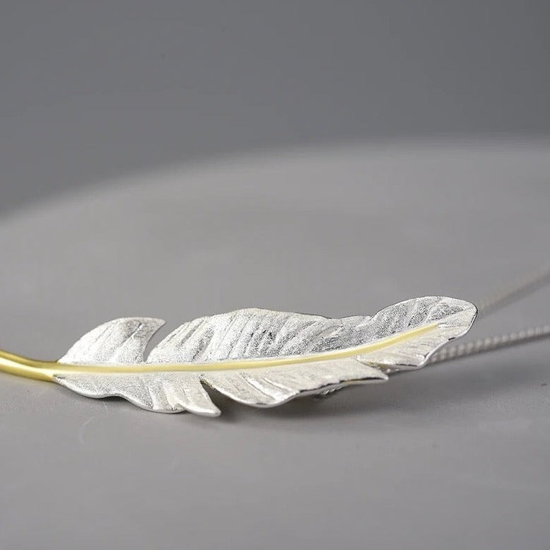 Delicate feather necklace