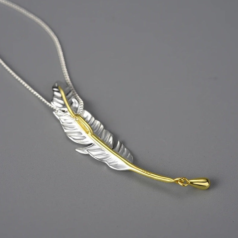 Delicate feather necklace