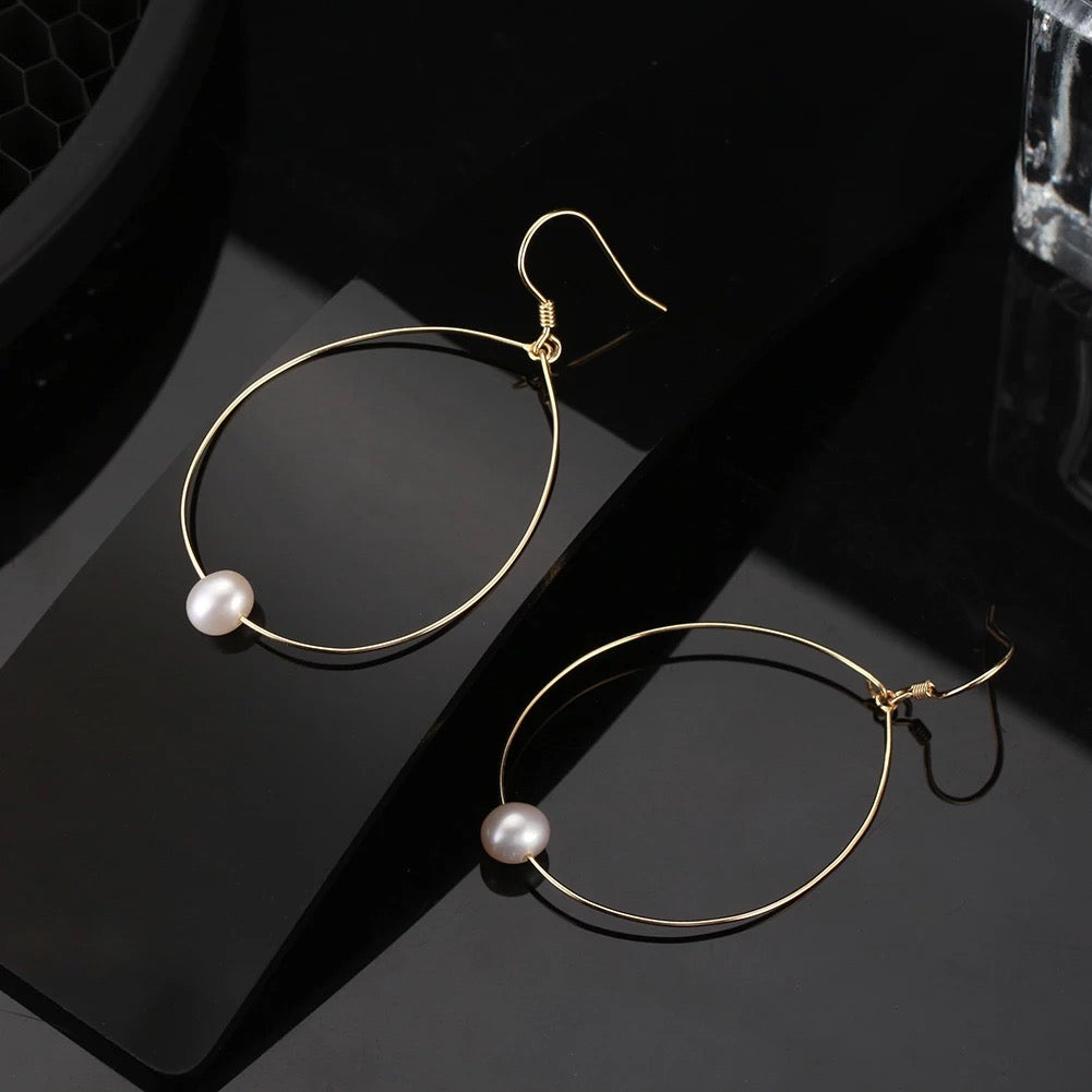 Minimalist Delicate Drop Earrings Circle and Pearl