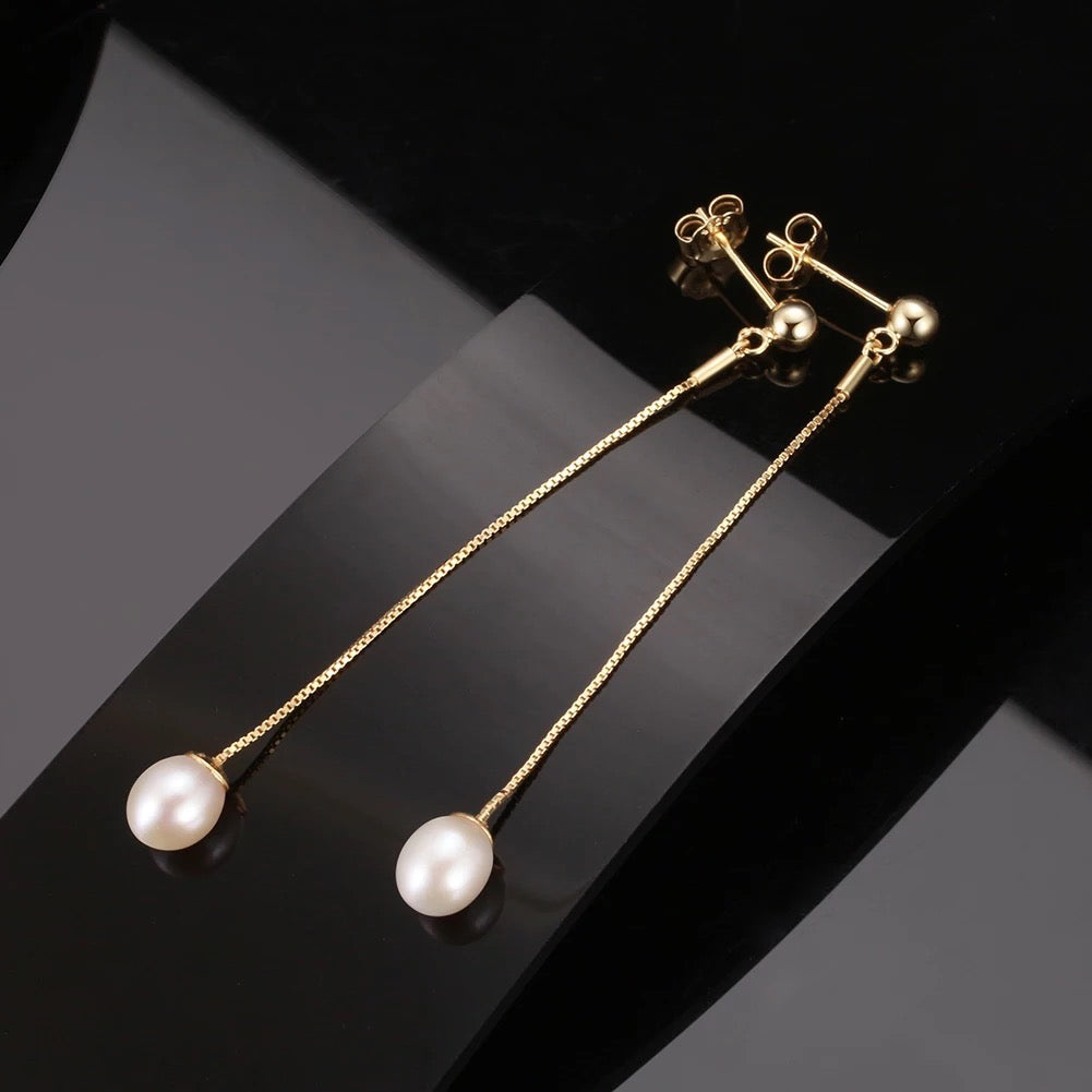 Copy of hanging earrings zircon and pearl on delicate chain